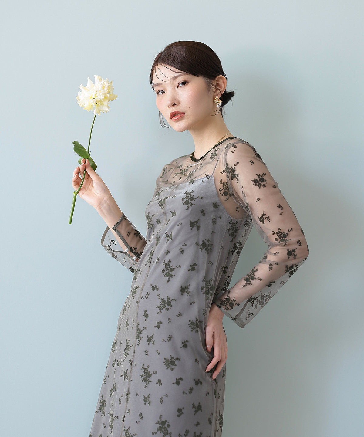フロッキー花柄レースパールスリーブベロアIラインドレス