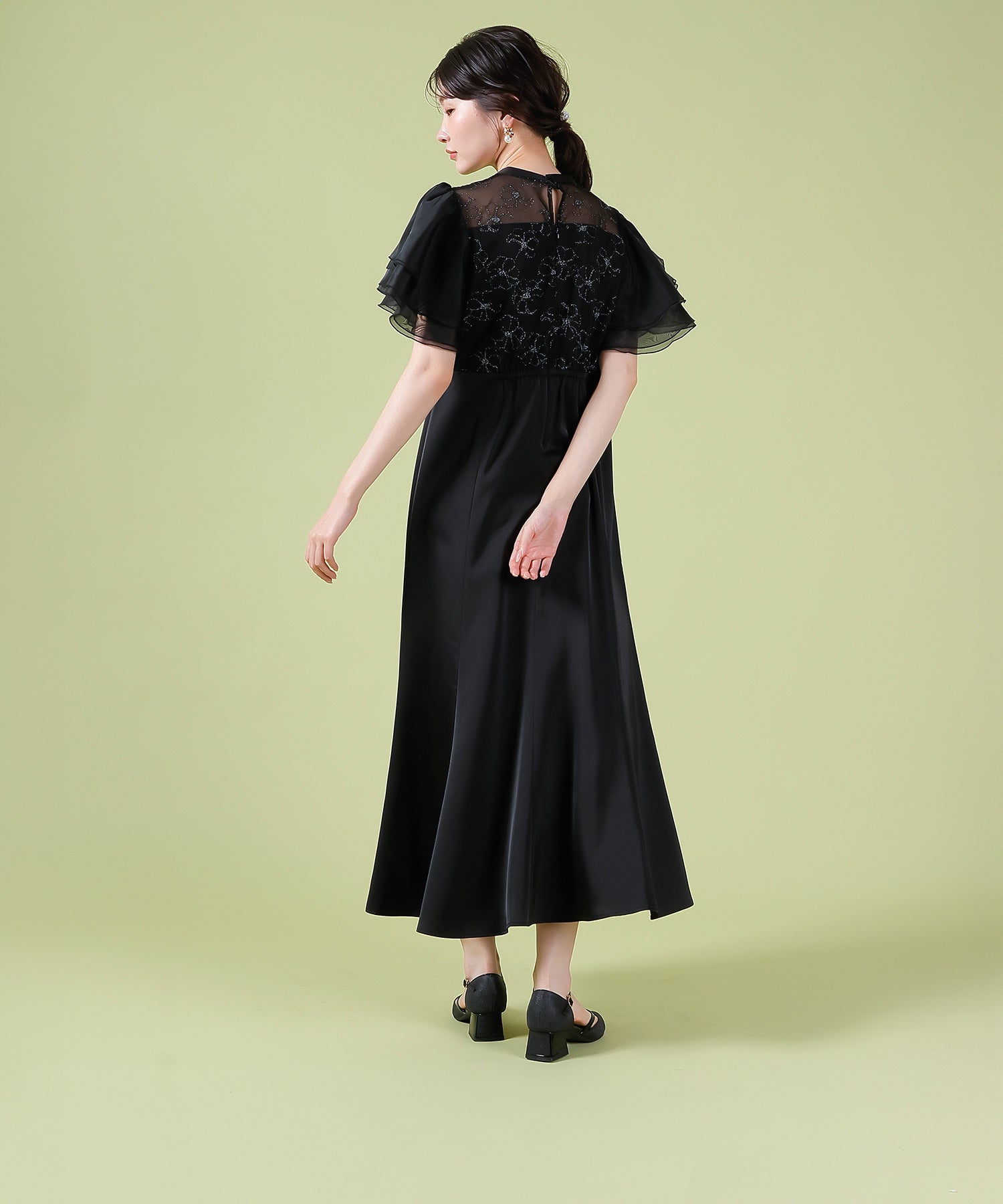 ラッフルスリーブ 刺繍レース ワンピース ドレス