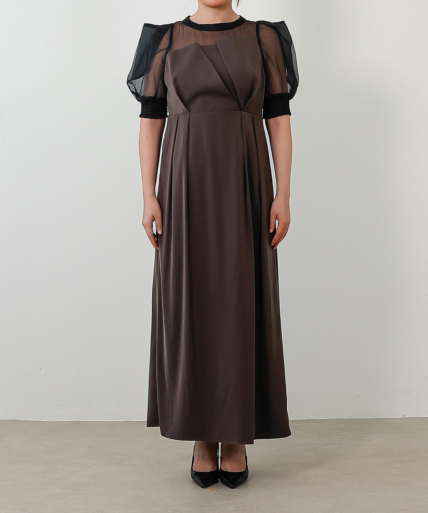身長159cm / 着用 L<br>
普段着 M or L / 骨格ストレート