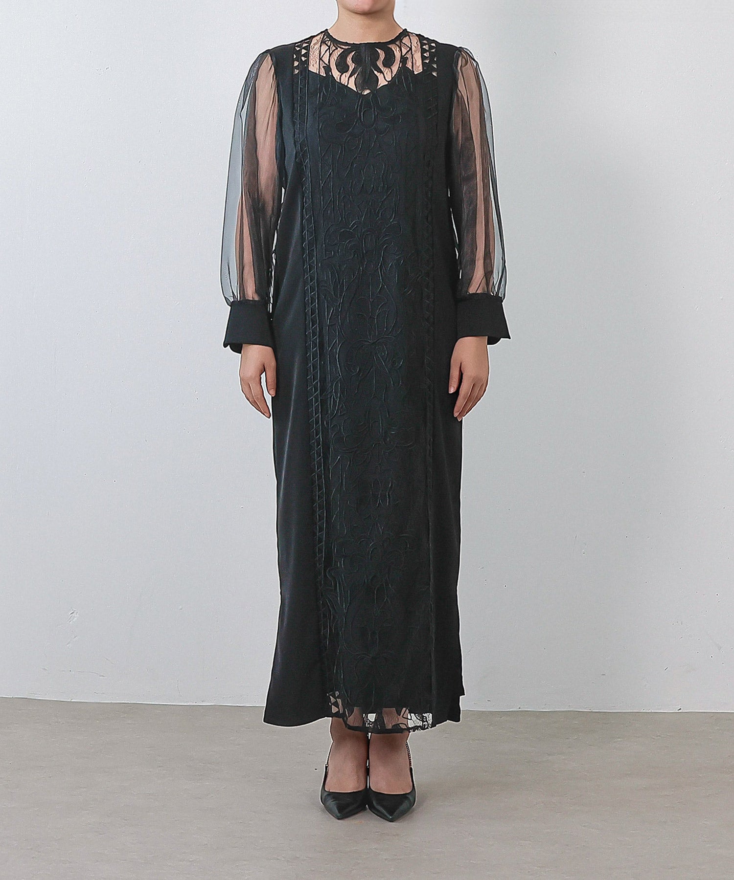 身長159cm / 着用 M<br>
普段着 M or L / 骨格ストレート