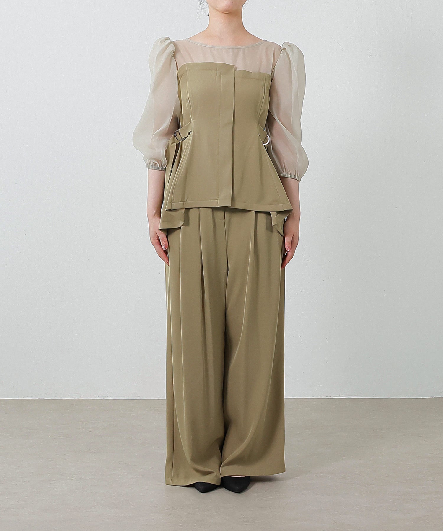 身長 162cm / 着用 L<br>普段着 M / 骨格ストレート