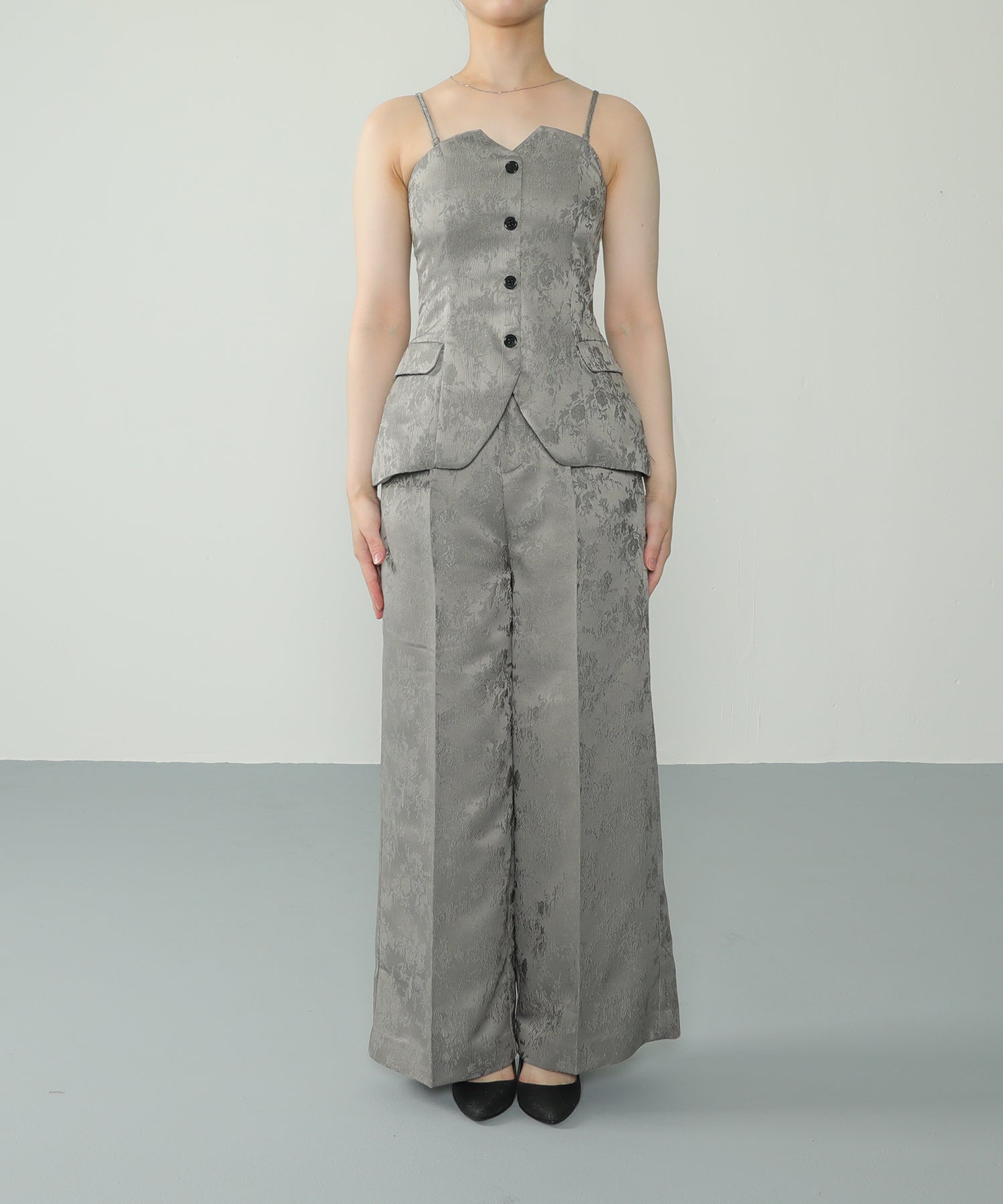 身長162cm / 着用 S <br>
普段着 M / 骨格ストレート