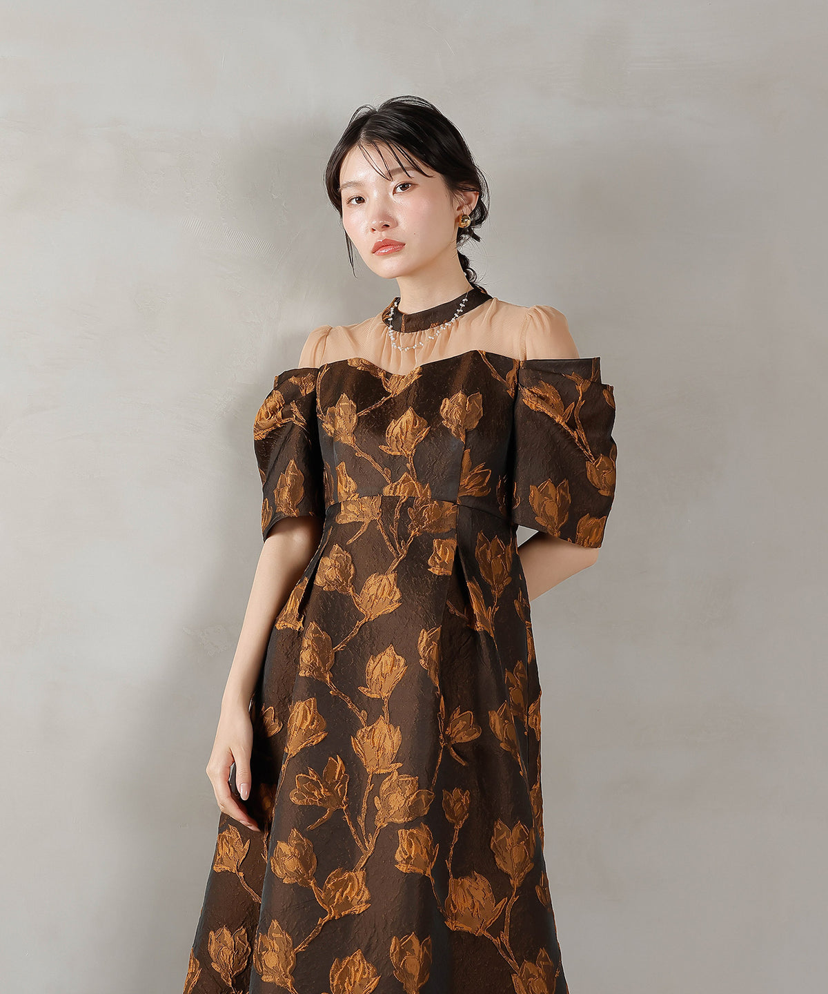 ジャガード花柄チュールオフショル風タックAラインドレス