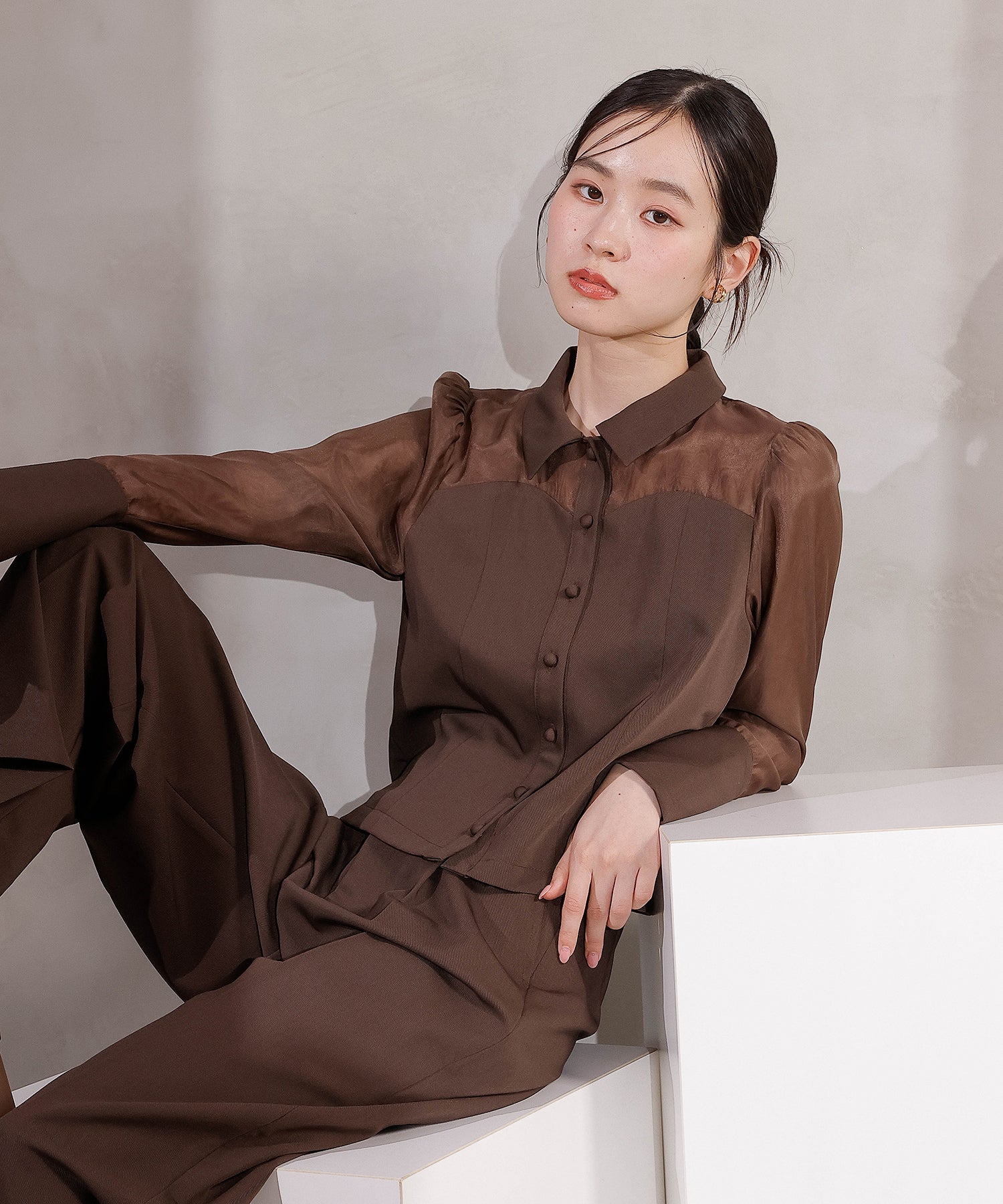 襟付きシャツトップス テーパードパンツドレス セットアップ