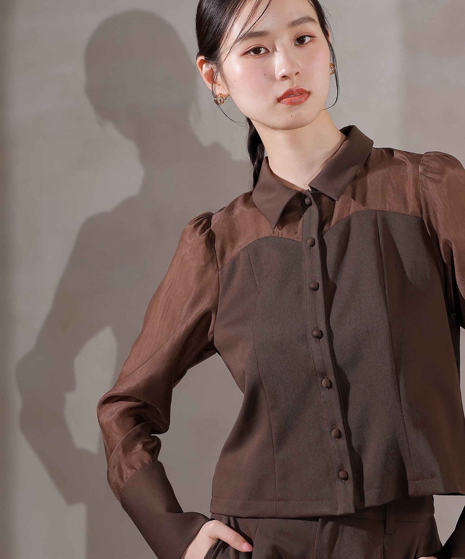 襟付きシャツトップス テーパードパンツドレス セットアップ