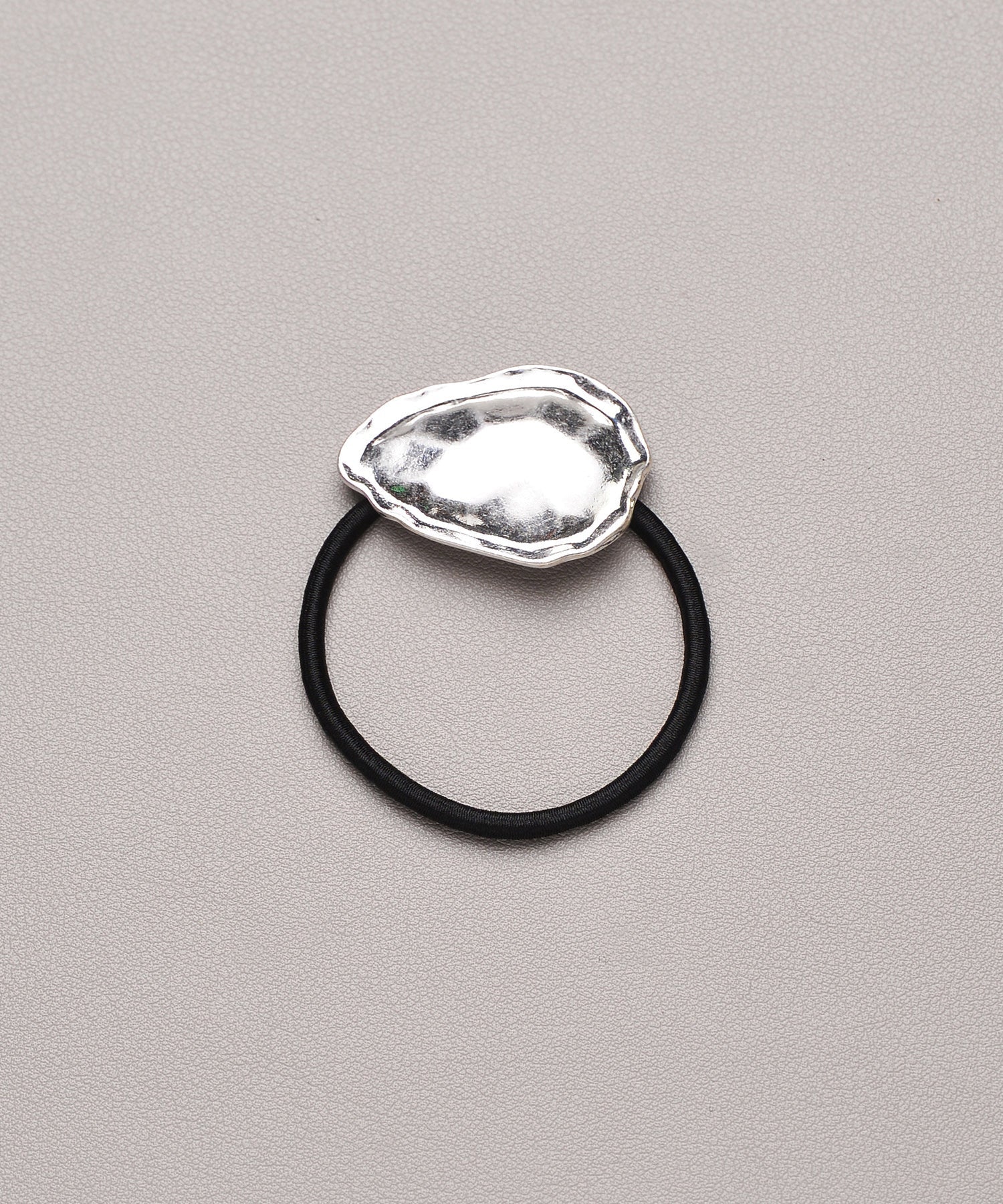 メタルプレートヘアゴム