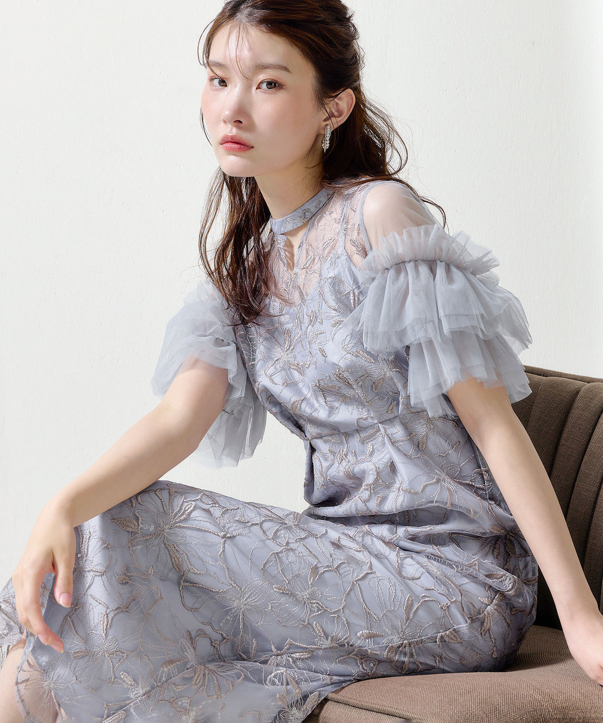 花柄刺繍スパンコールレースチュールフリルスリーブペンシルドレス
