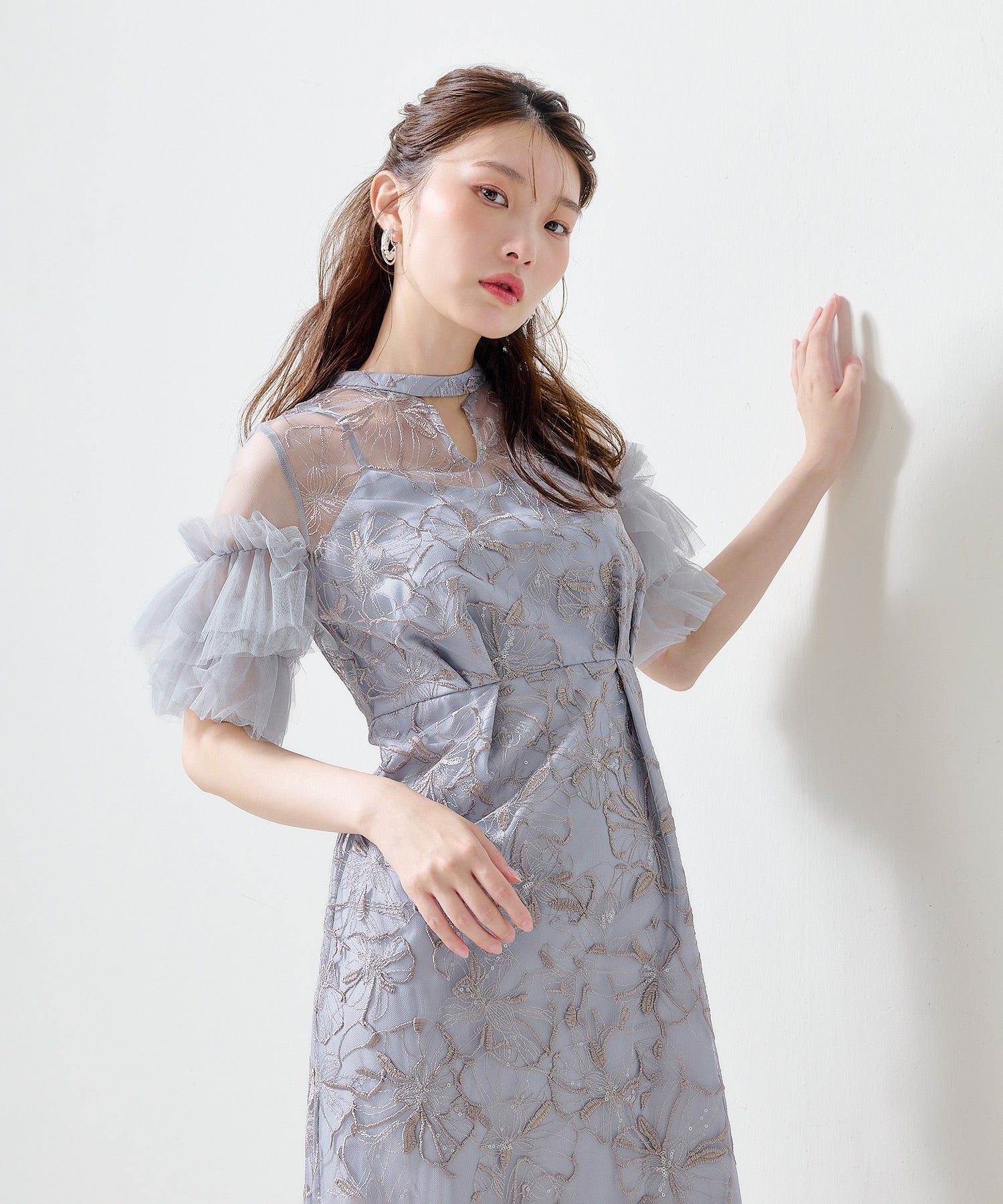 花柄刺繍スパンコールレースチュールフリルスリーブペンシルドレス