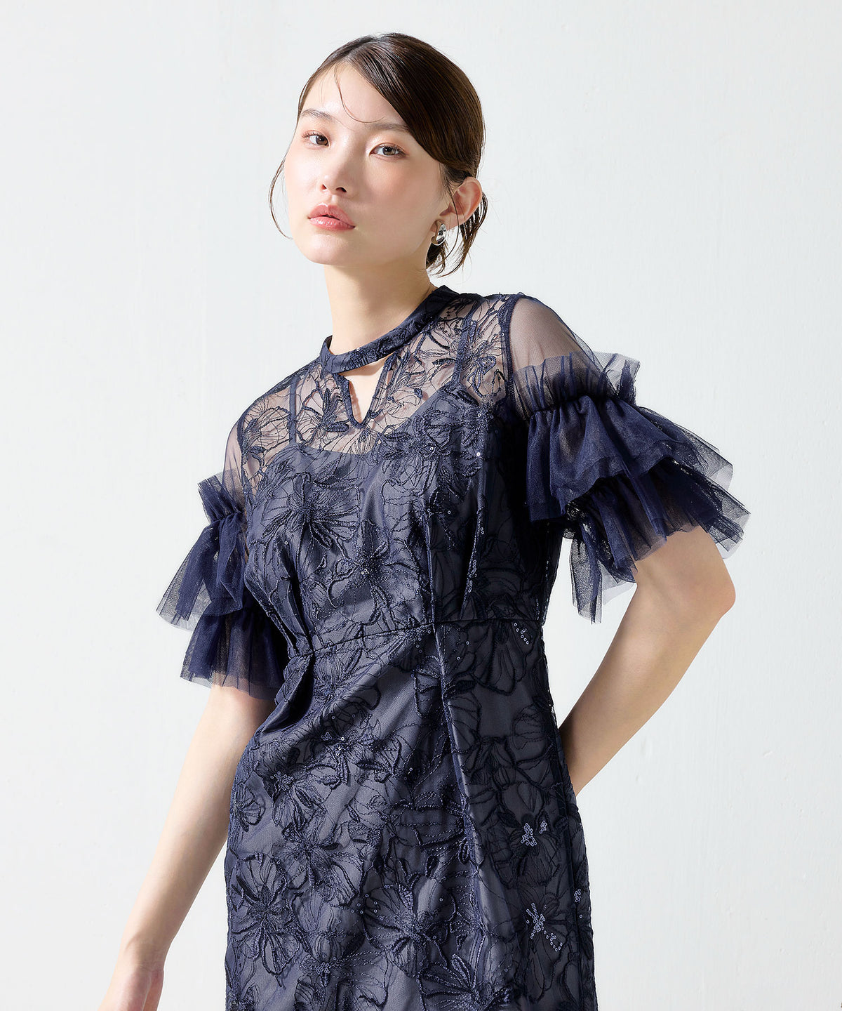 花柄刺繍スパンコールレースチュールフリルスリーブペンシルドレス