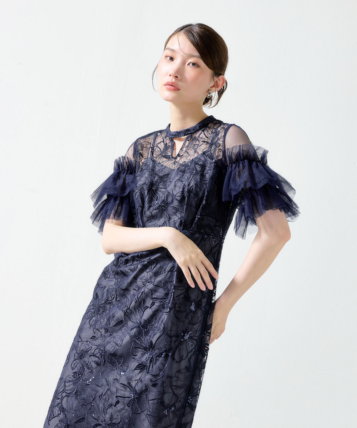 花柄刺繍スパンコールレースチュールフリルスリーブペンシルドレス