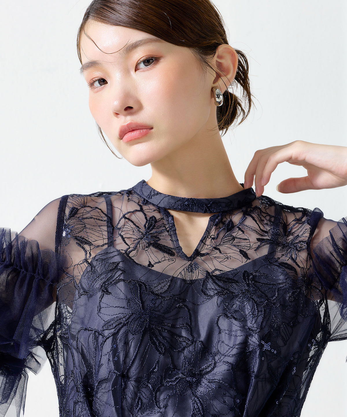 花柄刺繍スパンコールレースチュールフリルスリーブペンシルドレス