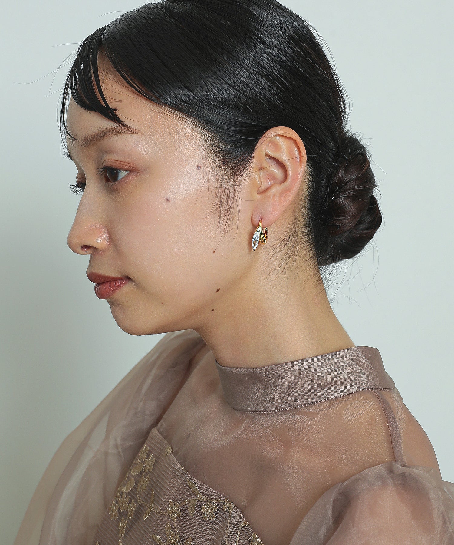 一粒 ビジュー ハーフフープピアス 結婚式 お呼ばれ パーティー オケージョン