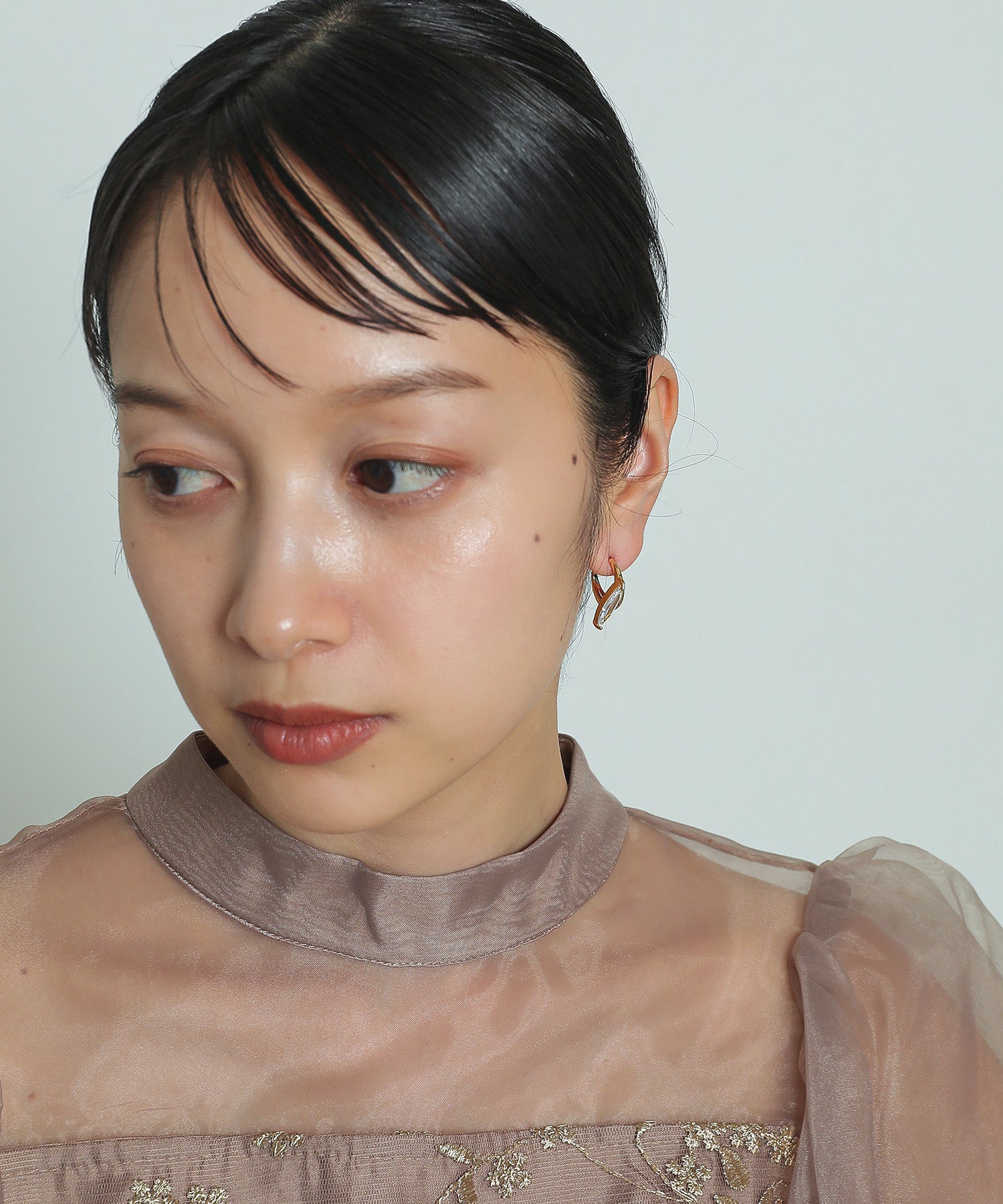 一粒 ビジュー ハーフフープピアス 結婚式 お呼ばれ パーティー オケージョン