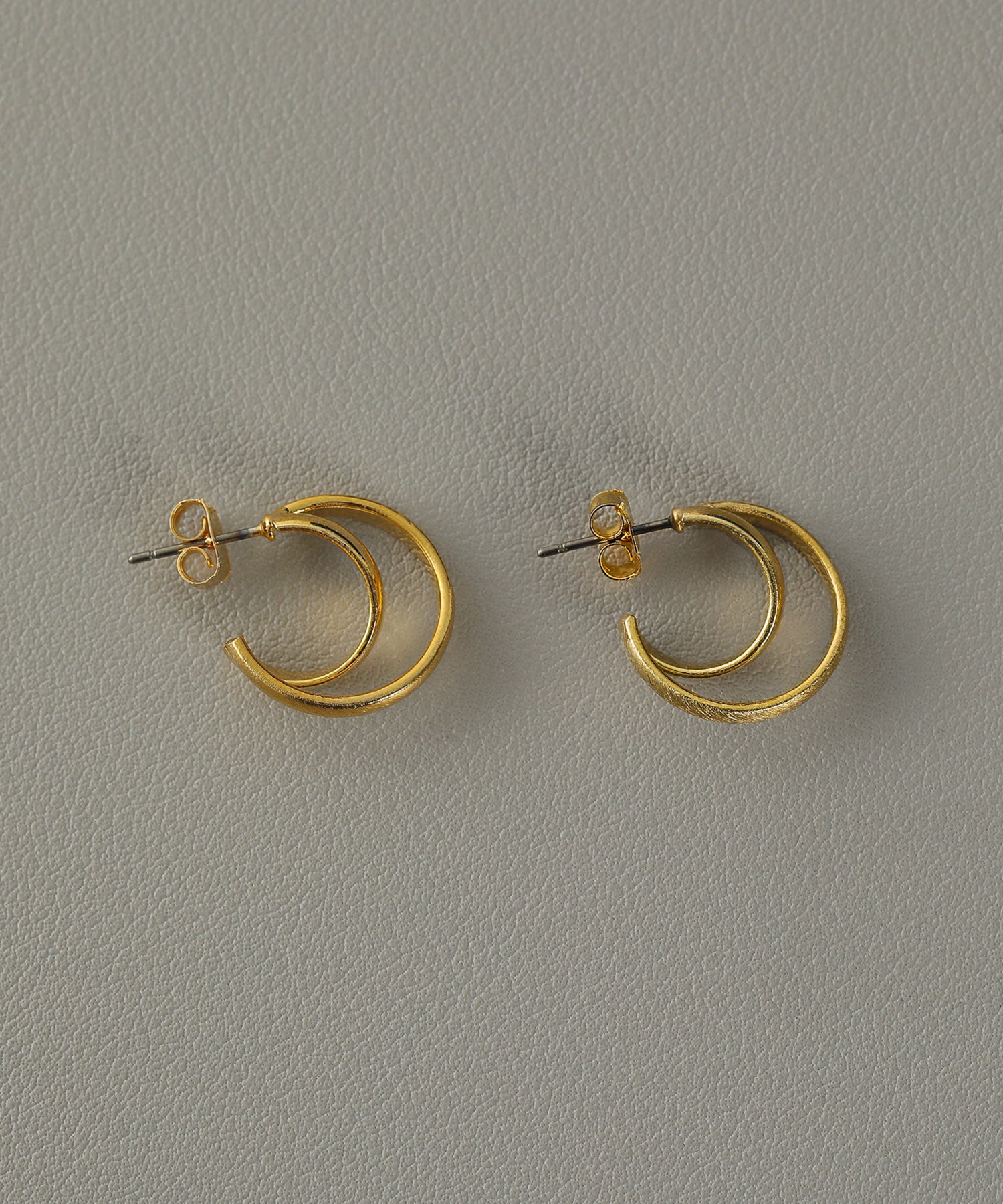 フープ マット２連 ステンレスポスト  ピアス