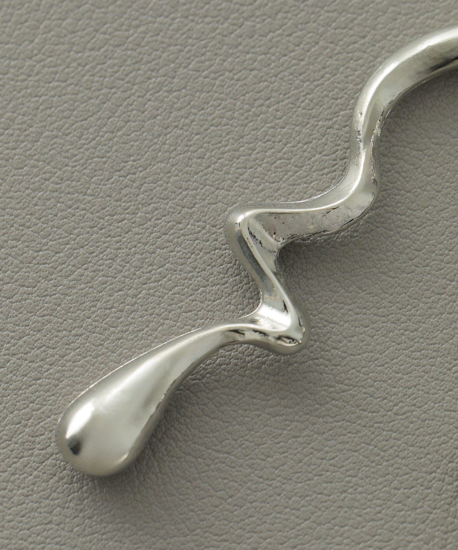 ニュアンス ロング ピアス