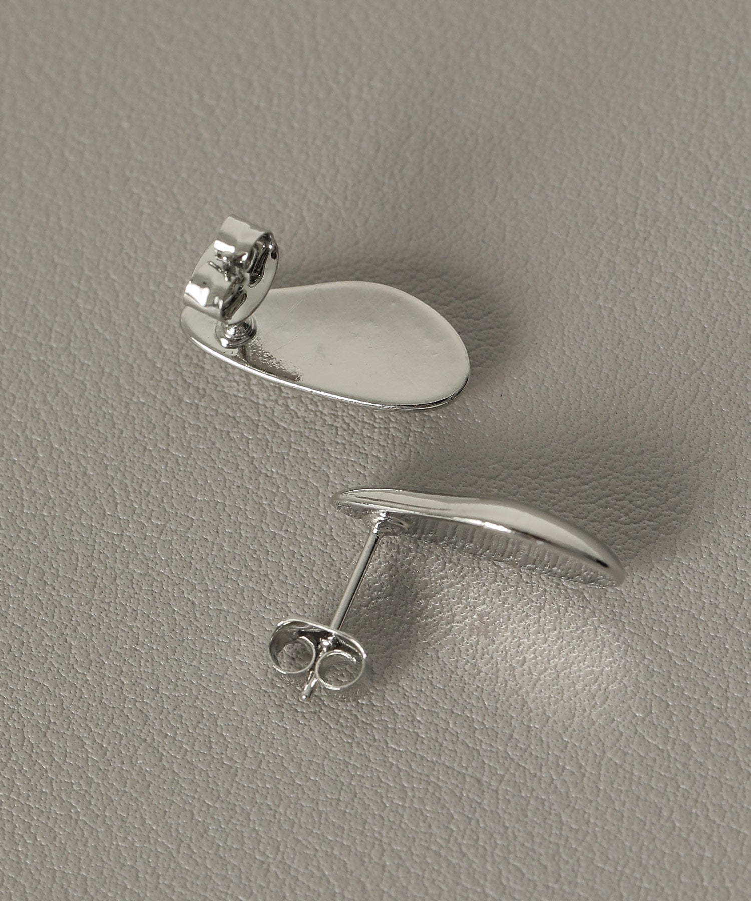 ニュアンス ぷっくり ピアス