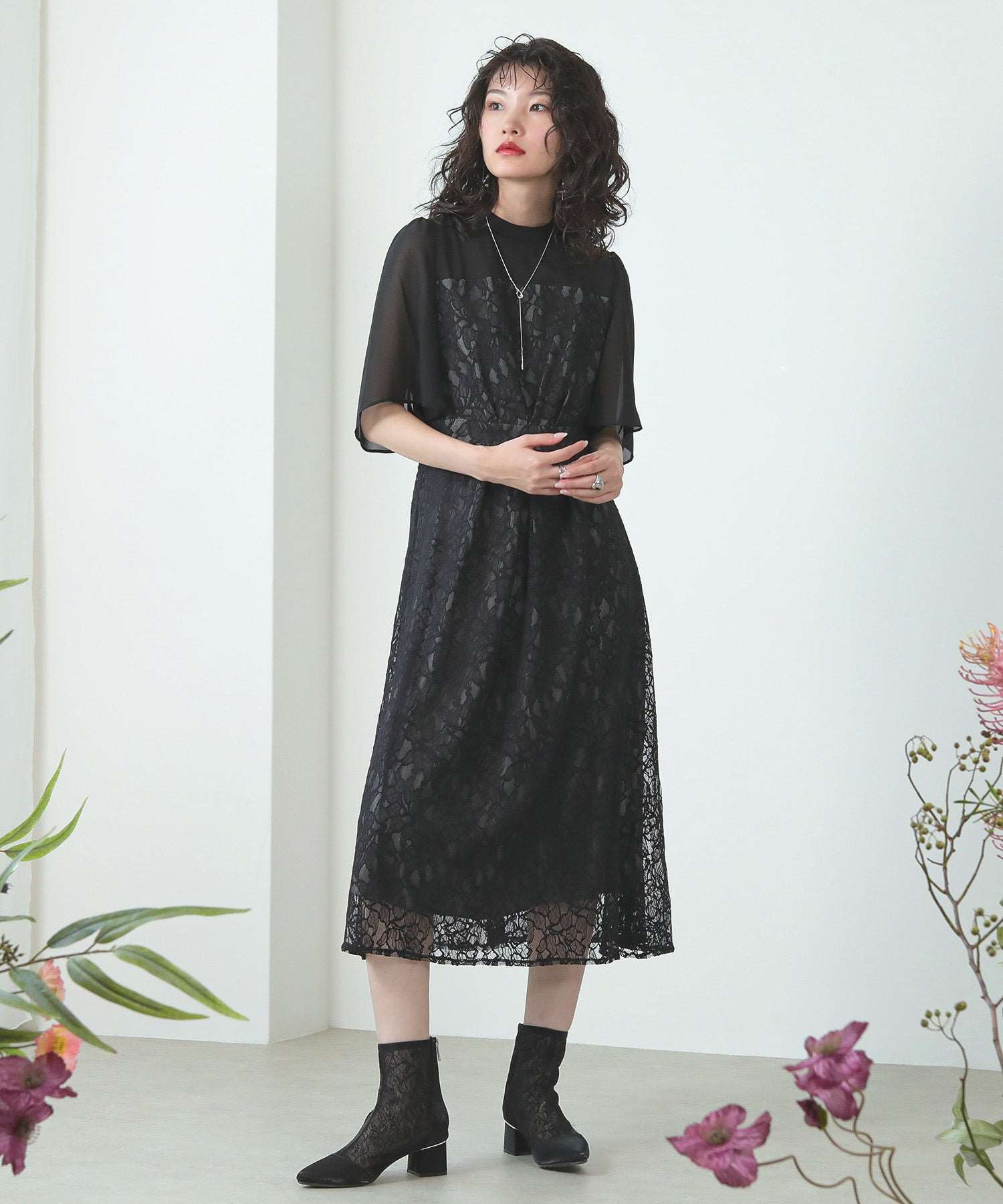 ◆幻◆希少美品 定価6万円　ADORE VERY ２ＴＯＮＥメッシュワンピース