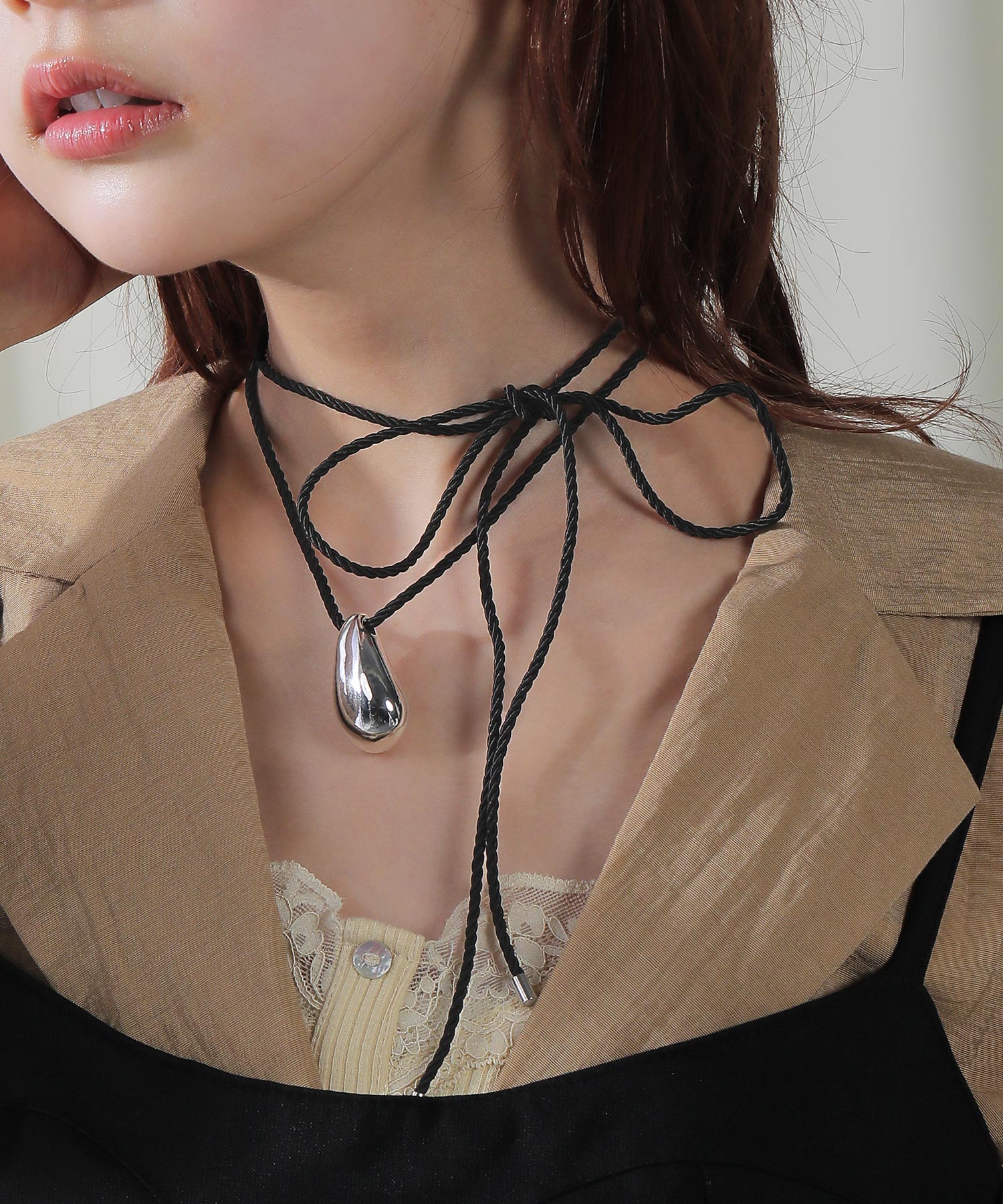 ドロップモチーフ ボリューム チョーカー ロープ ネックレス