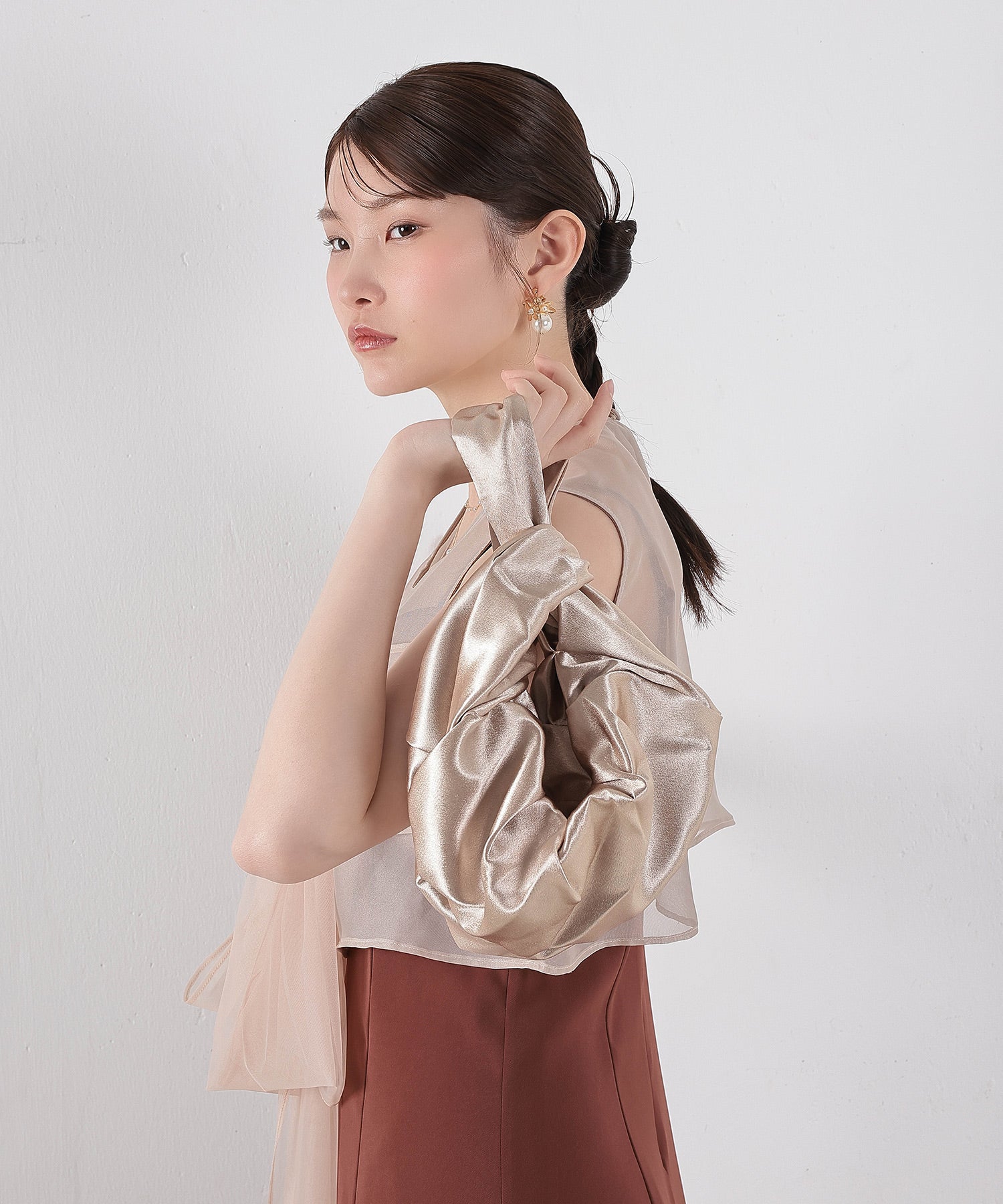 ワンハンドル コンパクト バック 披露宴 ドレスコード