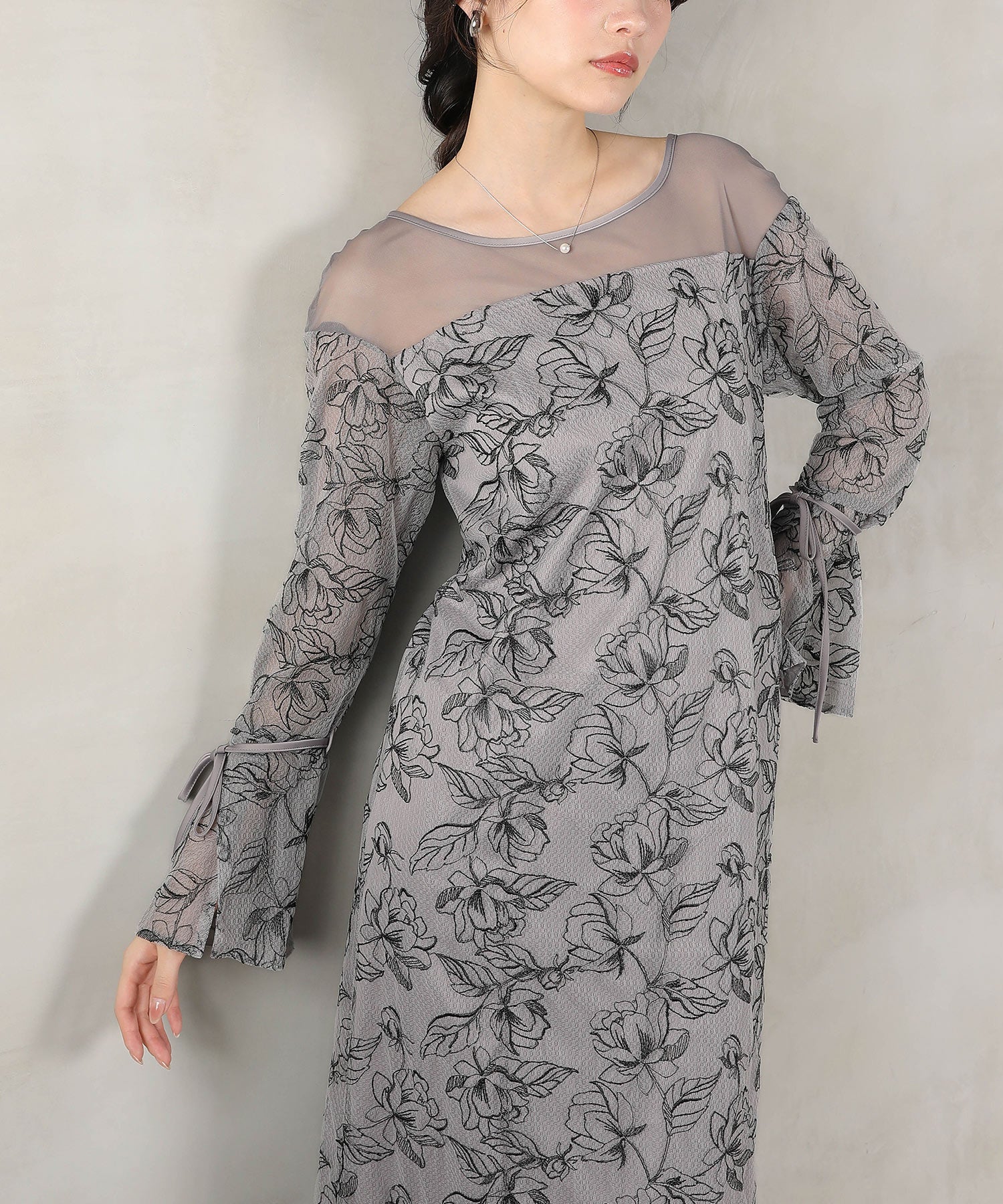 フラワー刺繍 袖リボン ドレス ワンピース