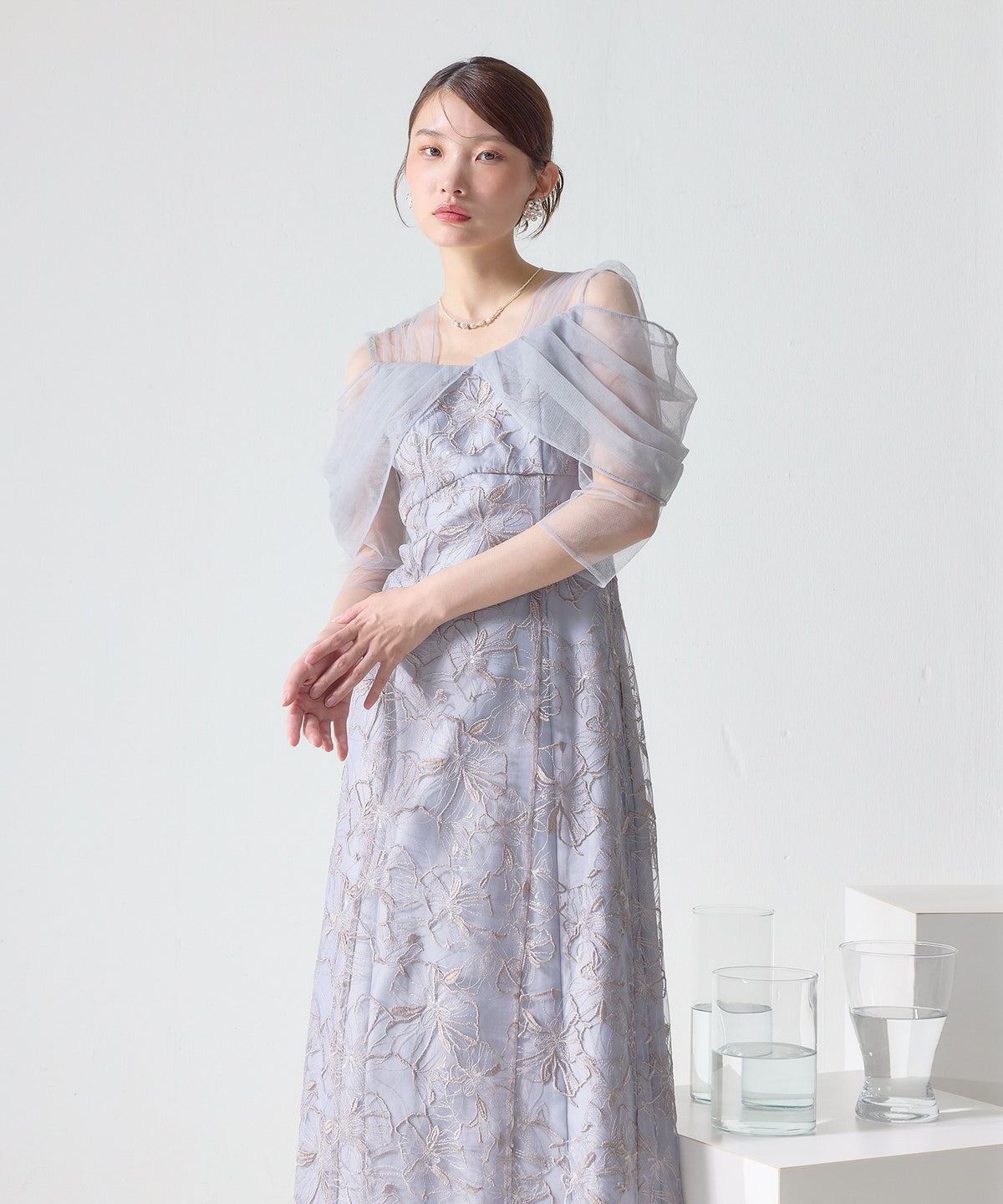 花柄刺繍スパンコールチュールドレープオフショル風ドレス