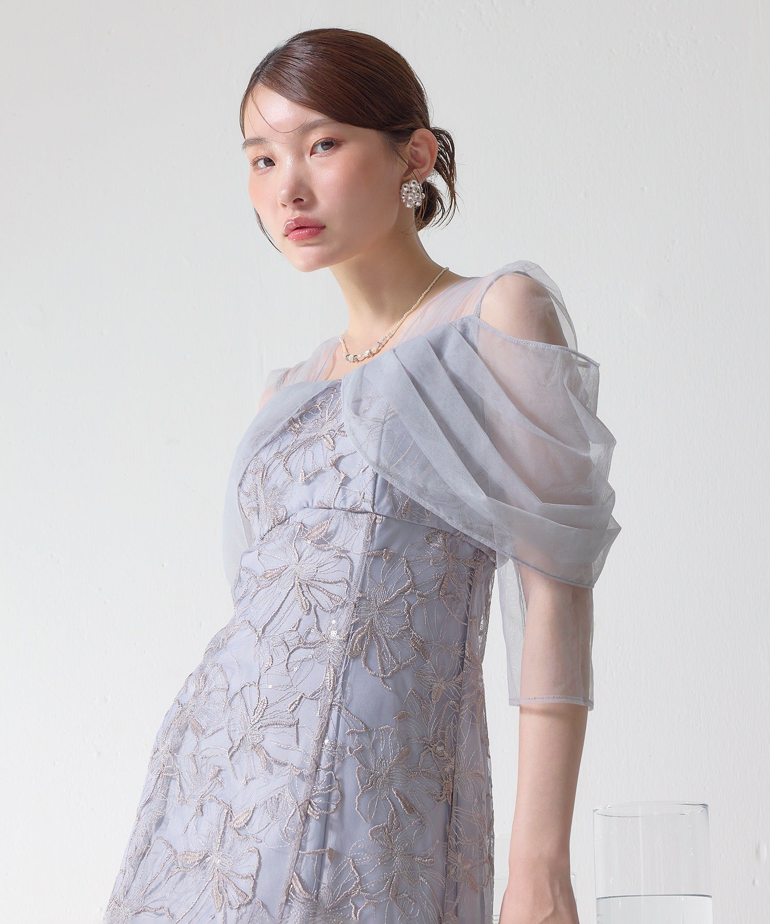 花柄刺繍スパンコールチュールドレープオフショル風ドレス