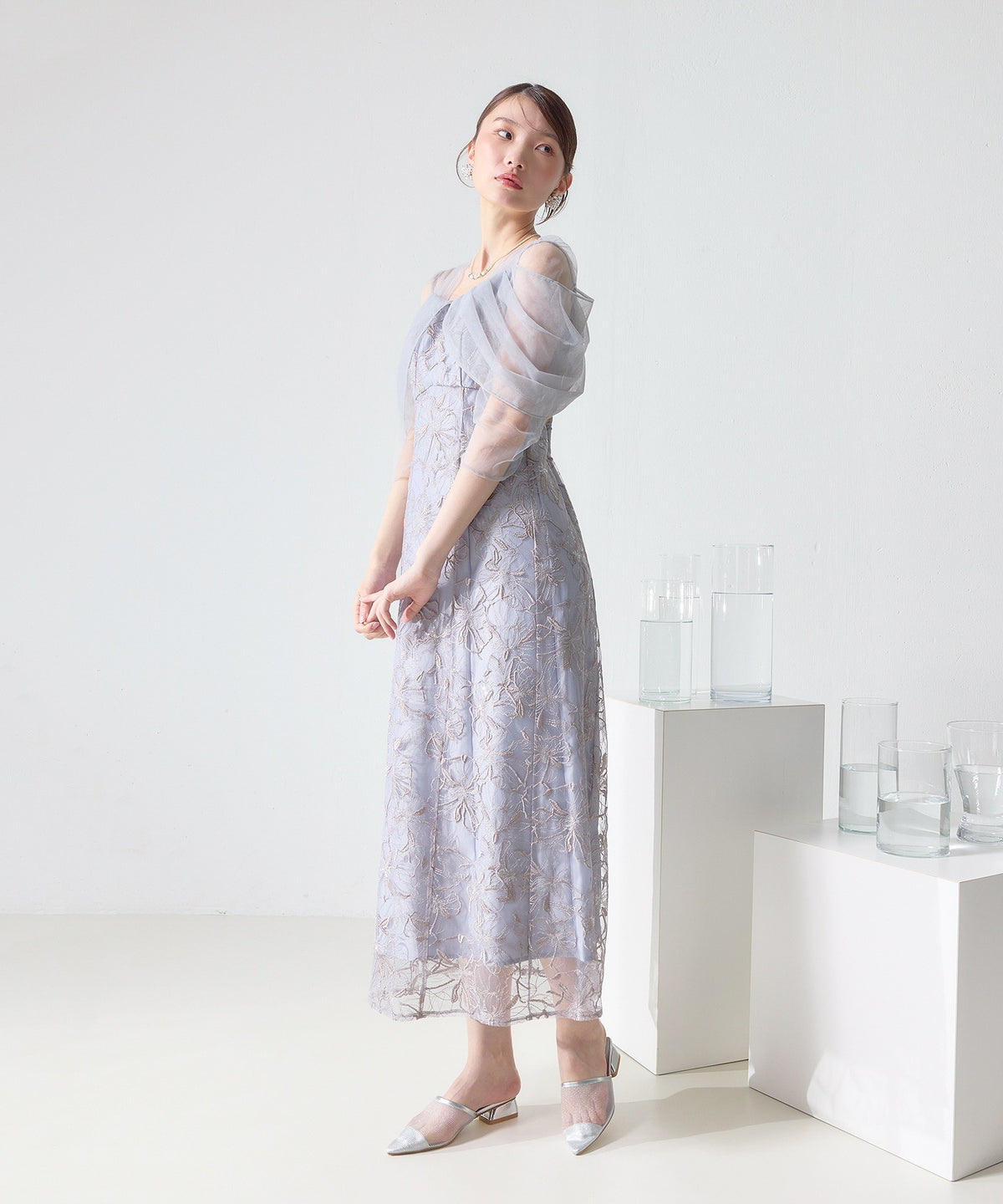 花柄刺繍スパンコールチュールドレープオフショル風ドレス