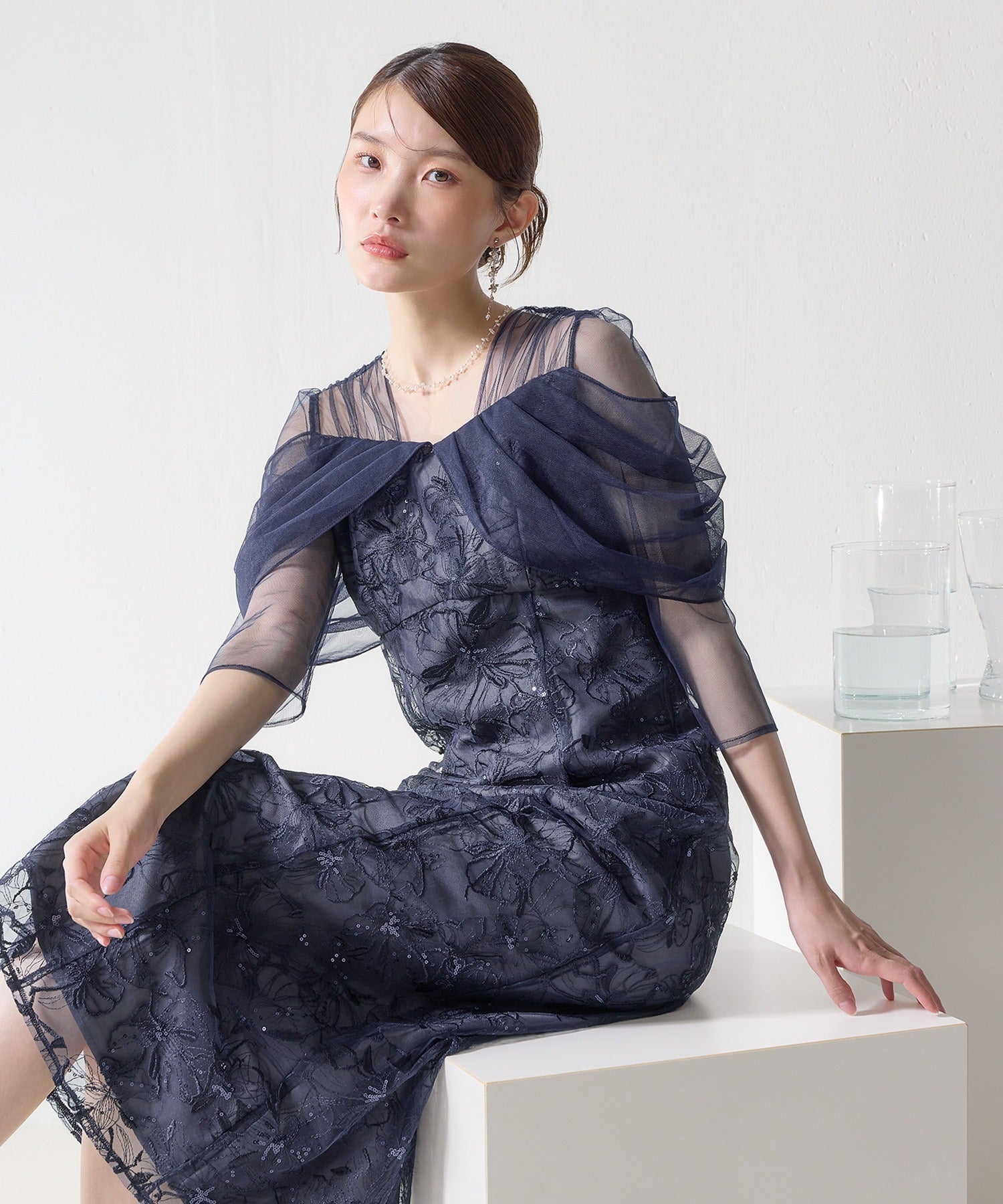 花柄刺繍スパンコールチュールドレープオフショル風ドレス