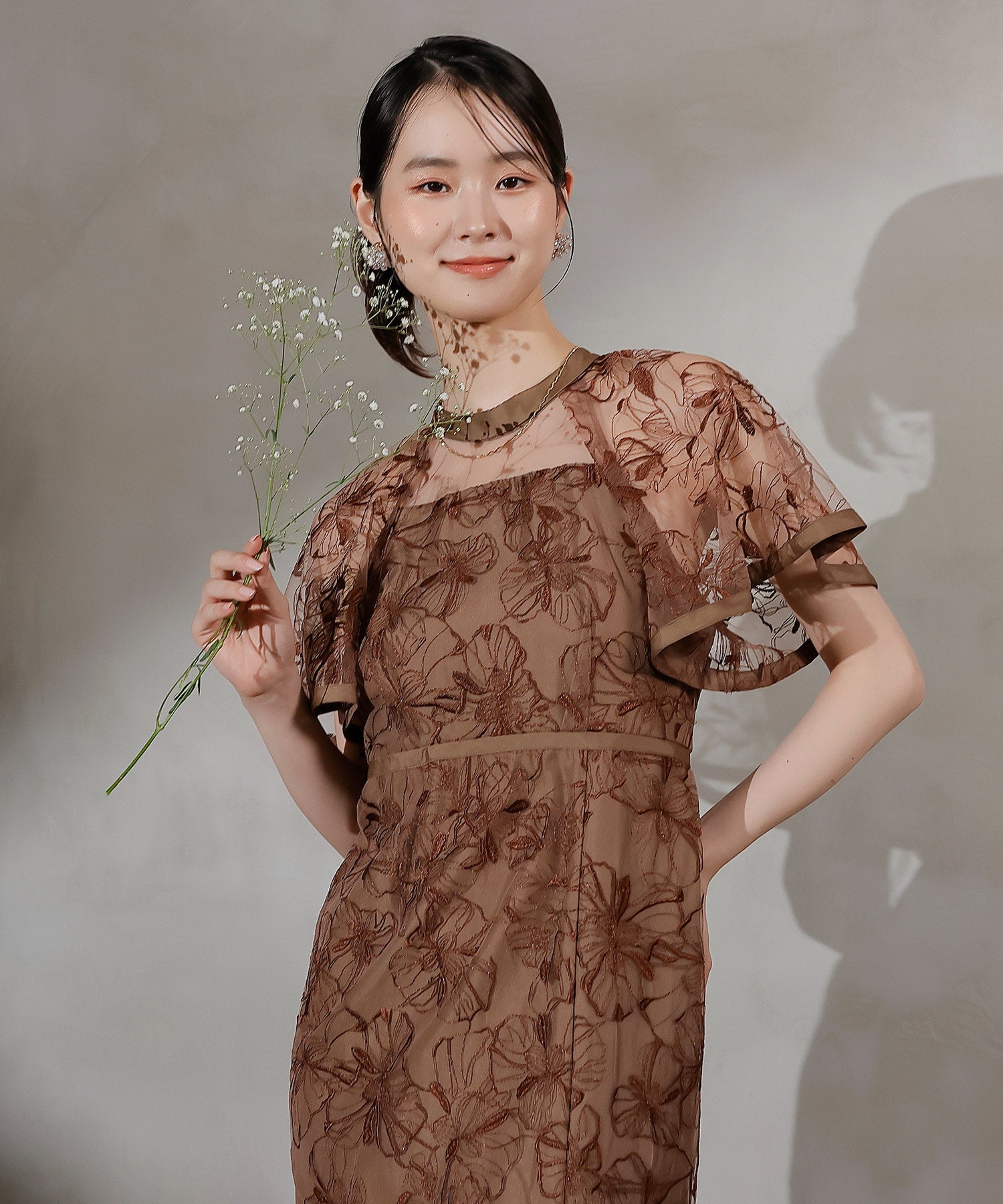 フレアスリーブ 花柄刺繍レース パーティー ドレス