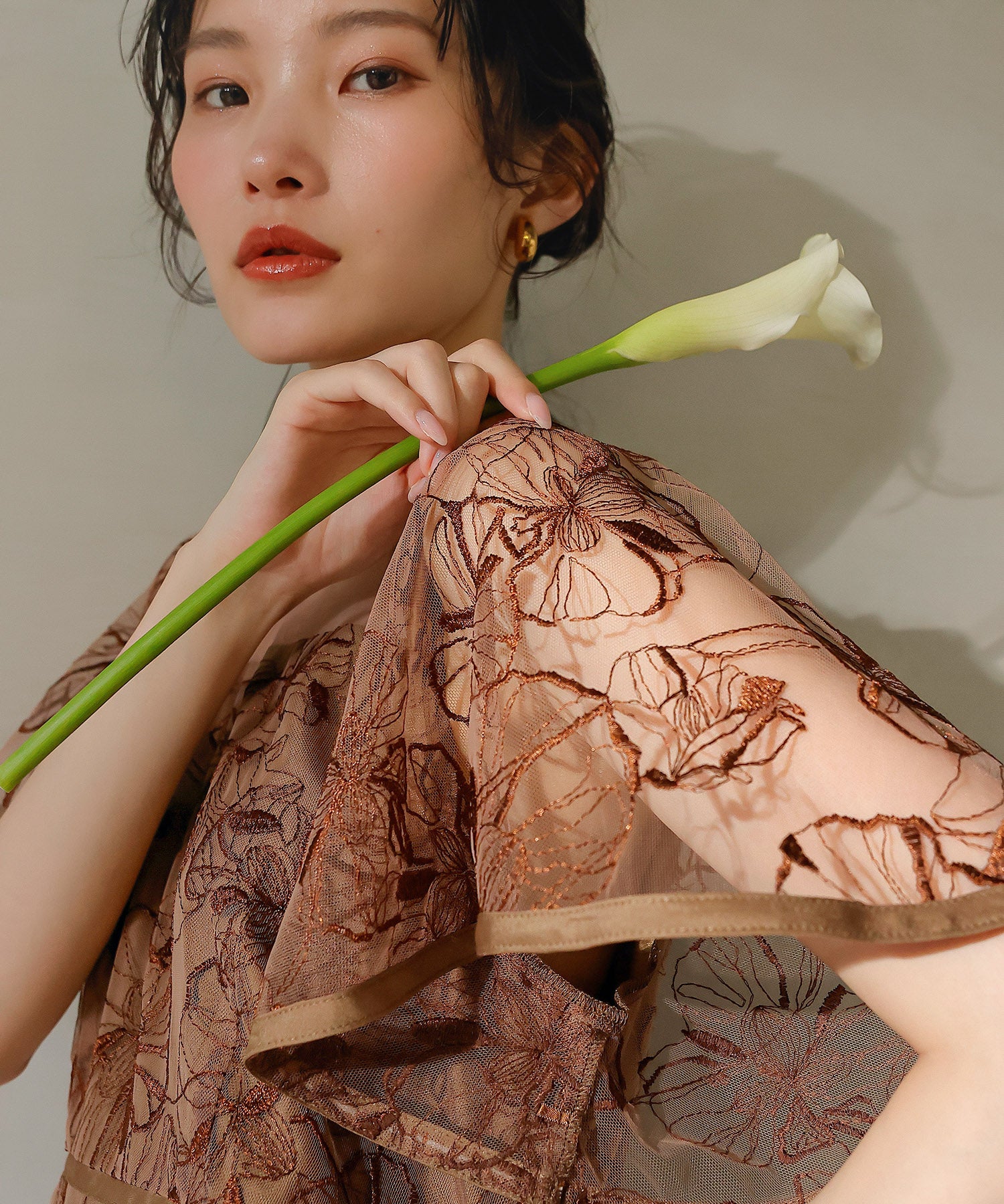 フレアスリーブ 花柄刺繍レース パーティー ドレス