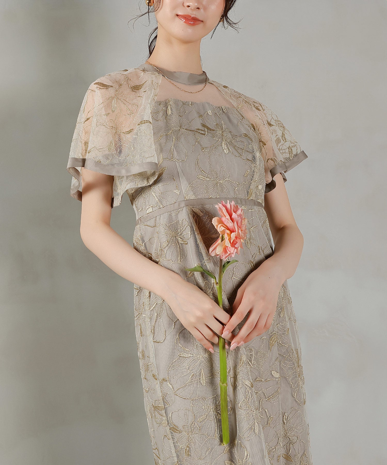 フレアスリーブ 花柄刺繍レース パーティー ドレス
