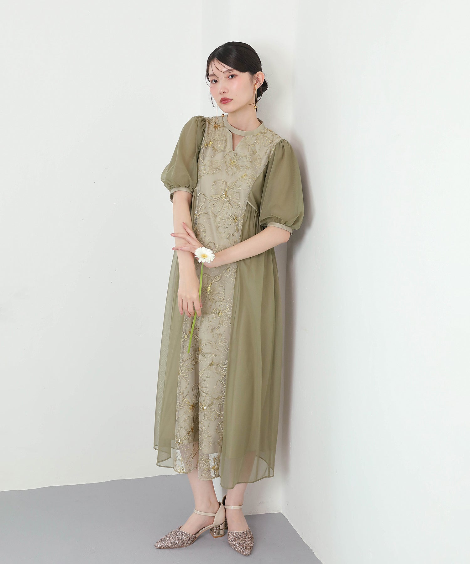 スパンコールレース Aライン チュールワンピース