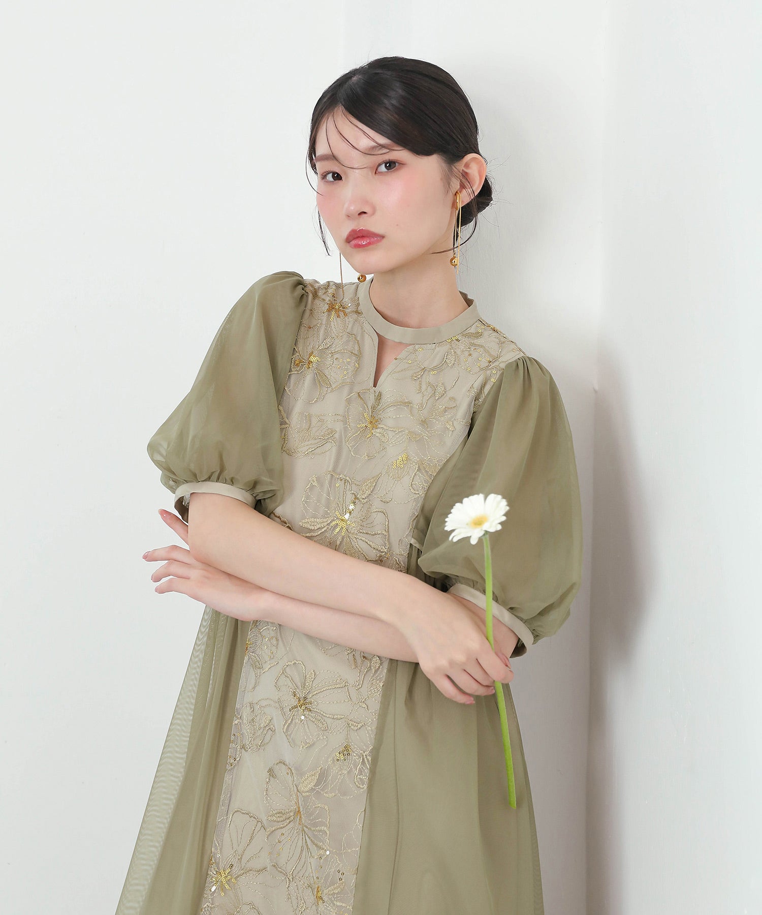 スパンコールレース Aライン チュールワンピース