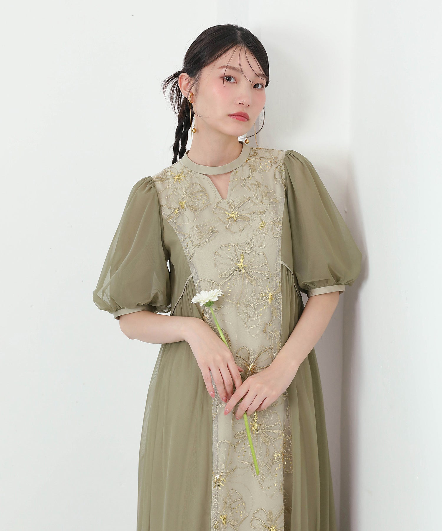 スパンコールレース Aライン チュールワンピース