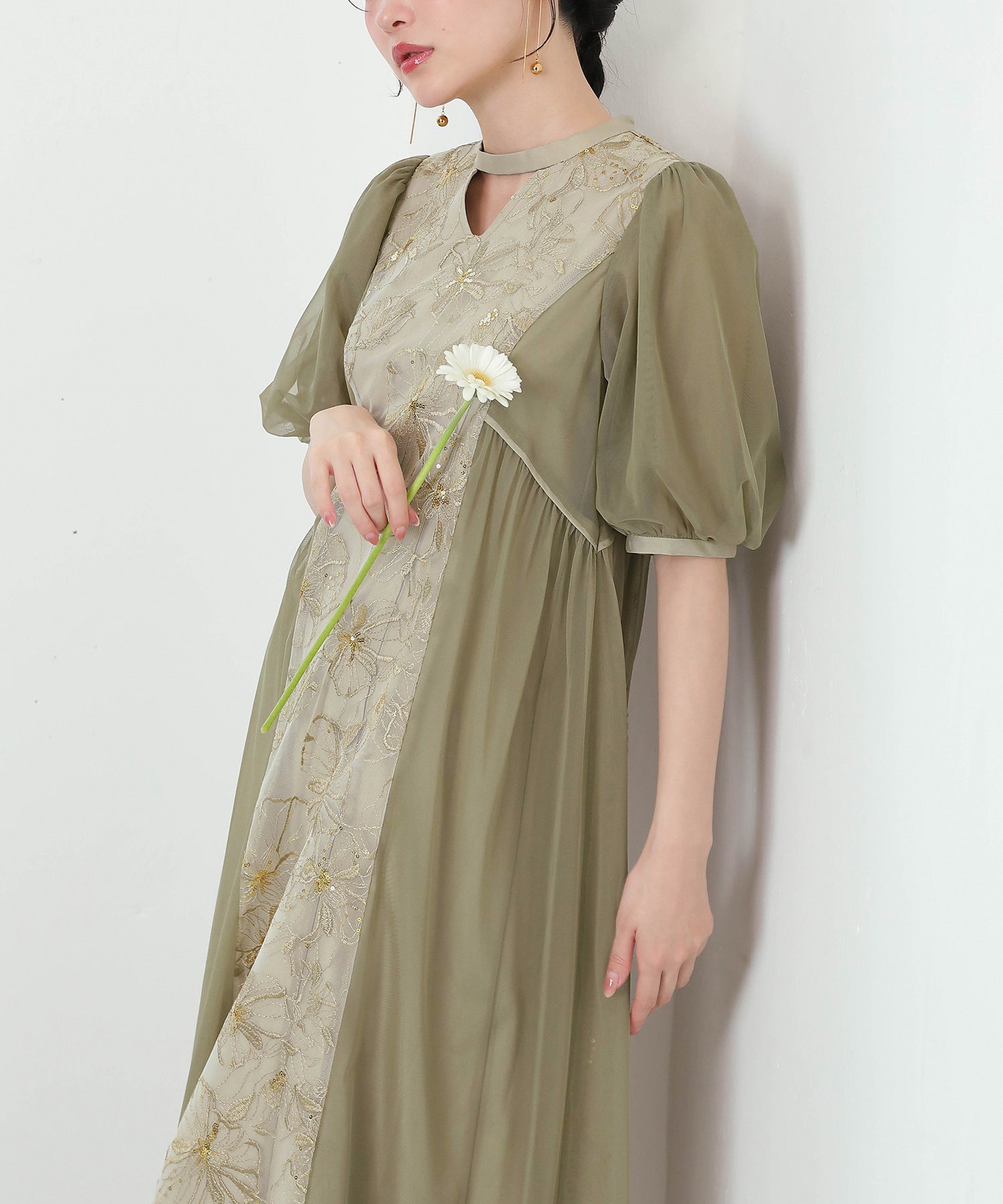 スパンコールレース Aライン チュールワンピース