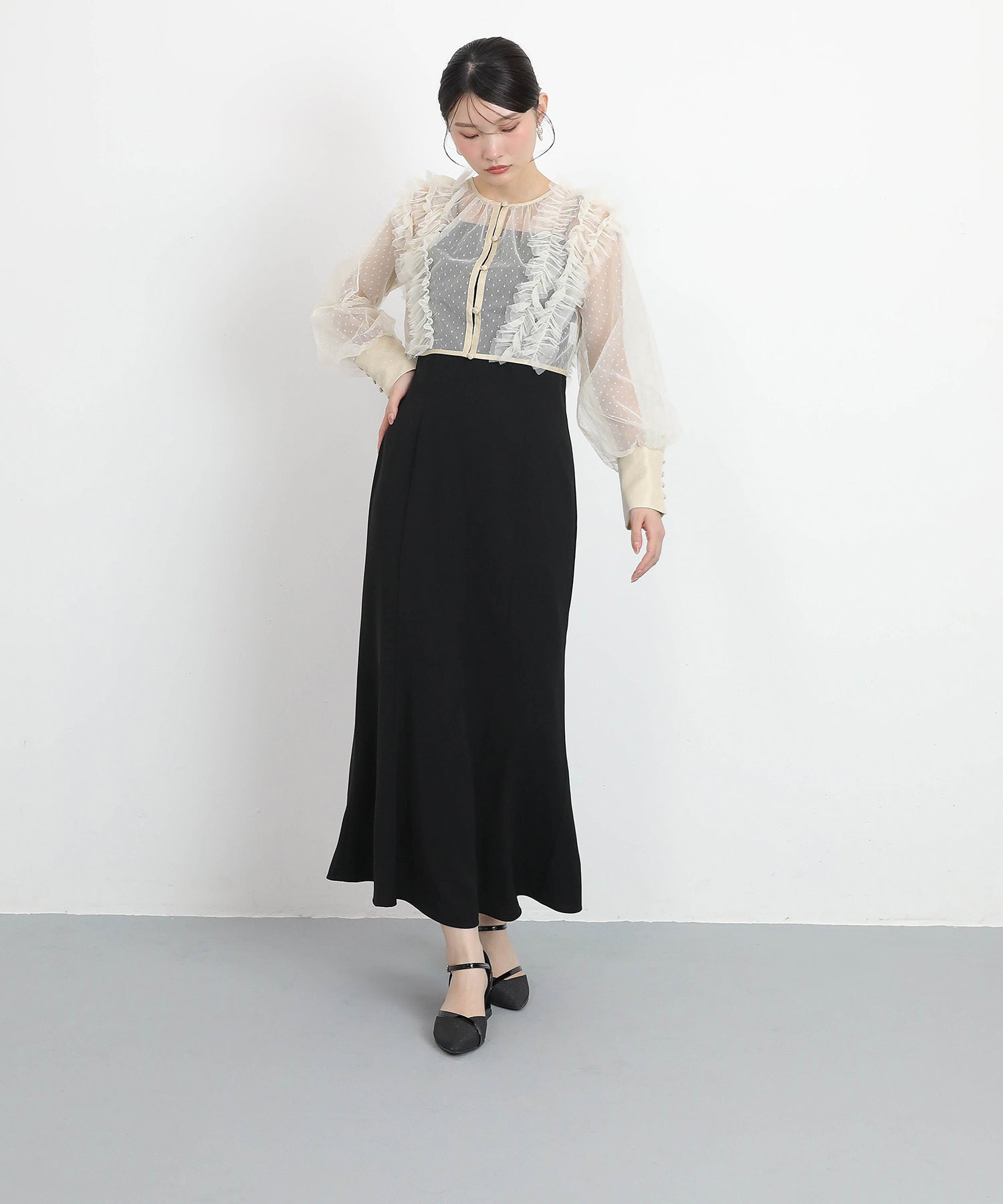 167cm / 着用 M / ブラック×ベージュ