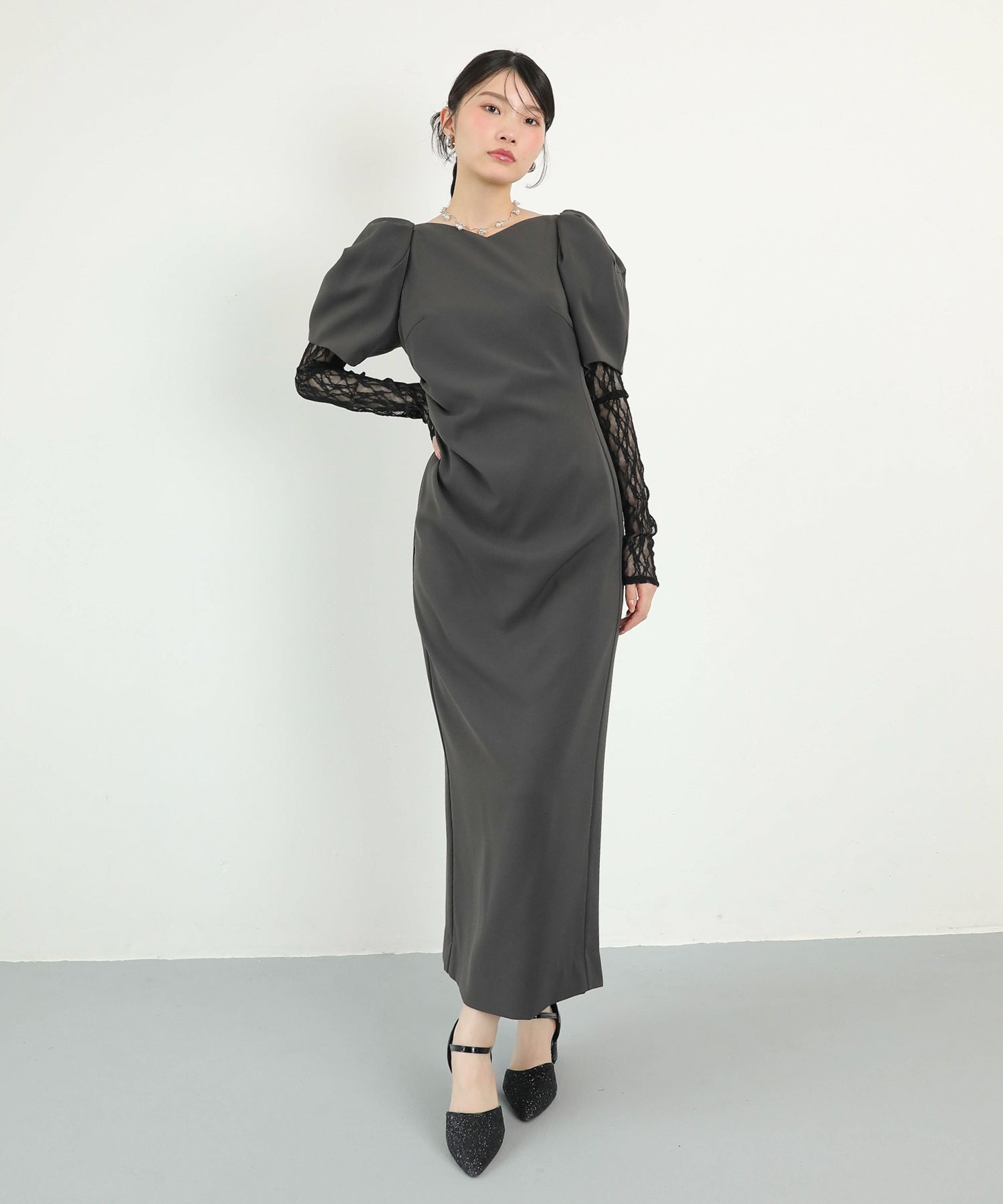 レースアームカバー付き ドレープ パフスリーブ Iライン ワンピースドレス