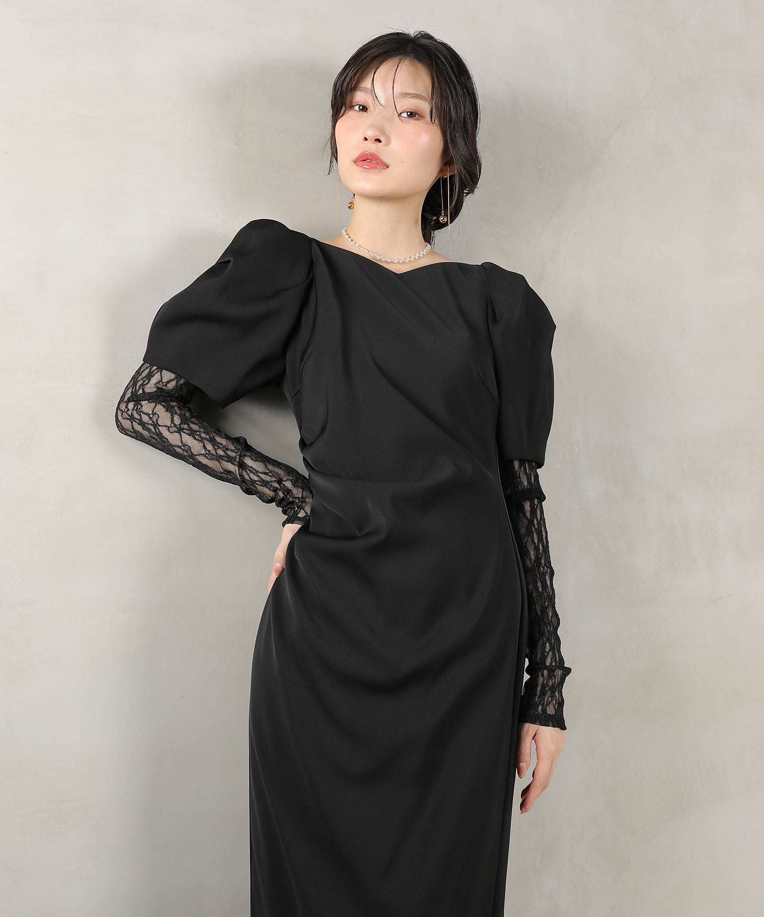 レースアームカバー付き ドレープ パフスリーブ Iライン ワンピースドレス