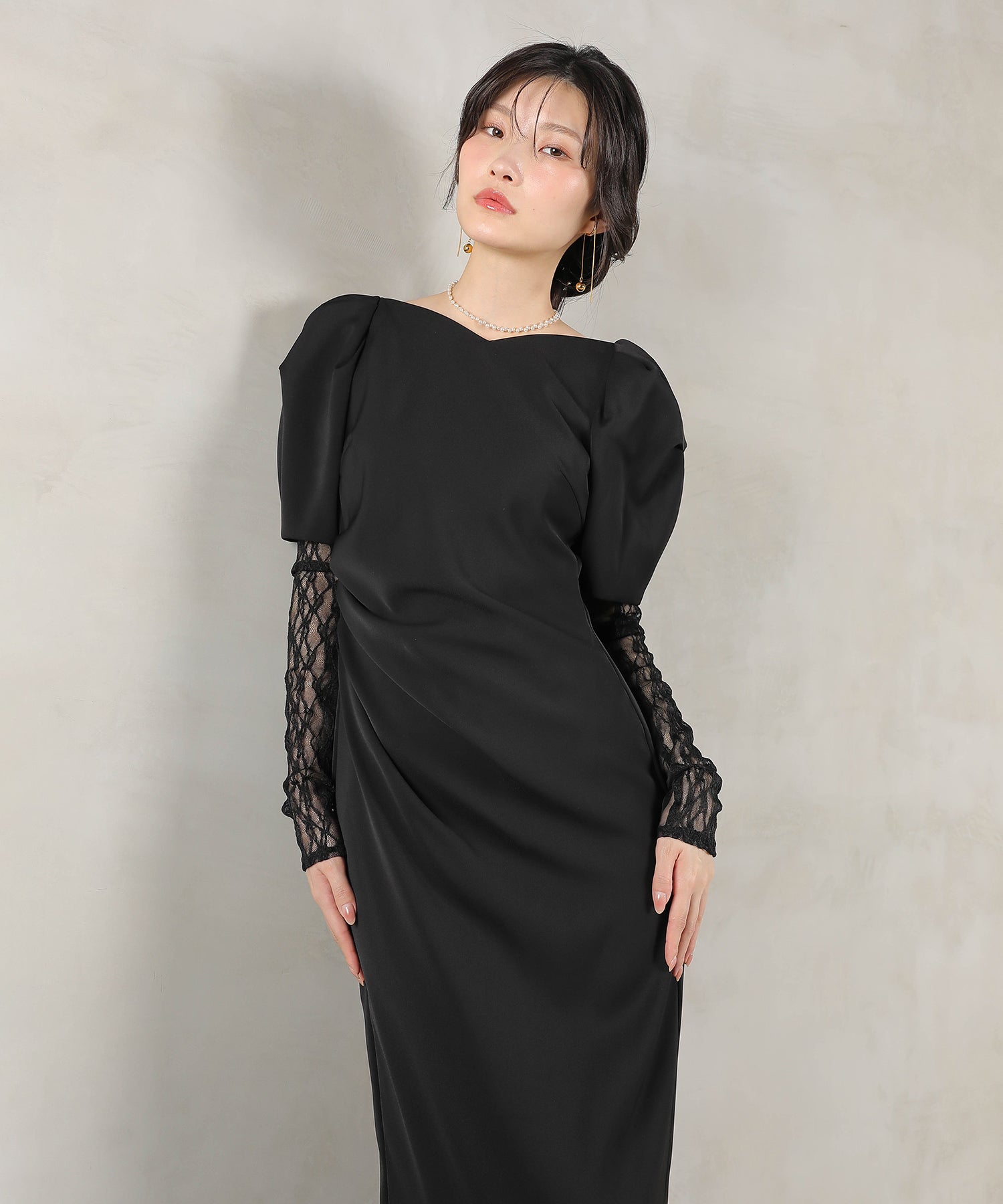 レースアームカバー付き ドレープ パフスリーブ Iライン ワンピースドレス