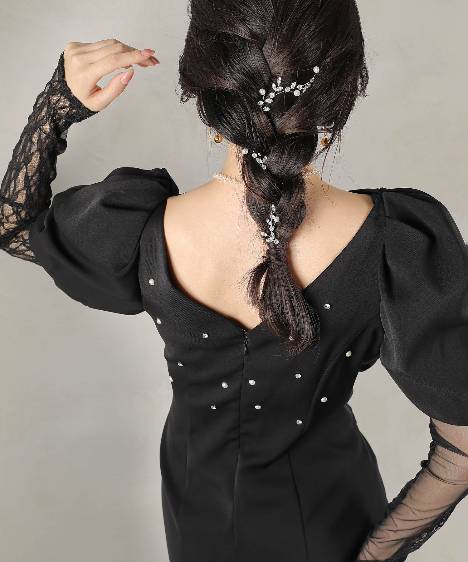 レースアームカバー付き ドレープ パフスリーブ Iライン ワンピースドレス