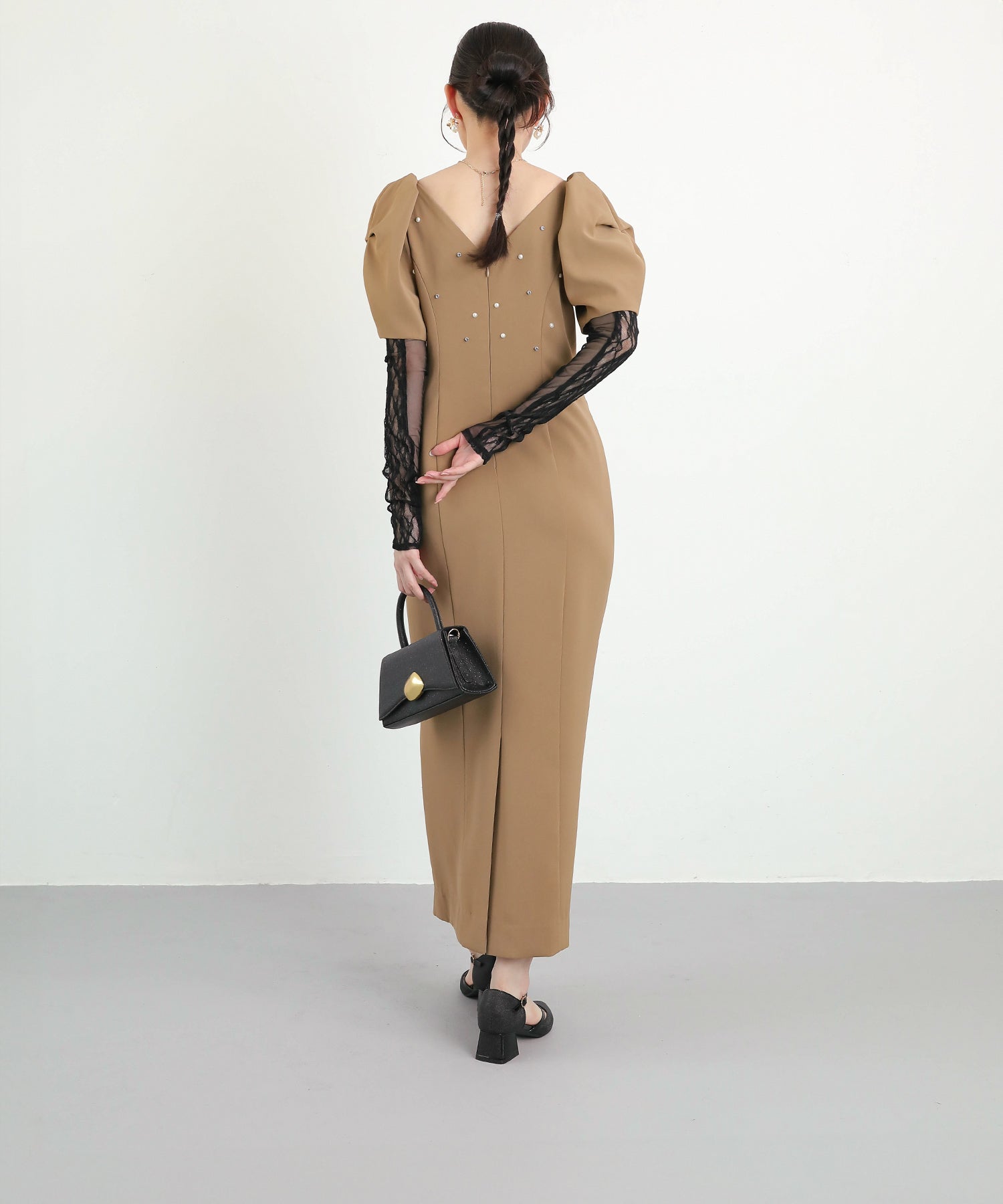 レースアームカバー付き ドレープ パフスリーブ Iライン ワンピースドレス