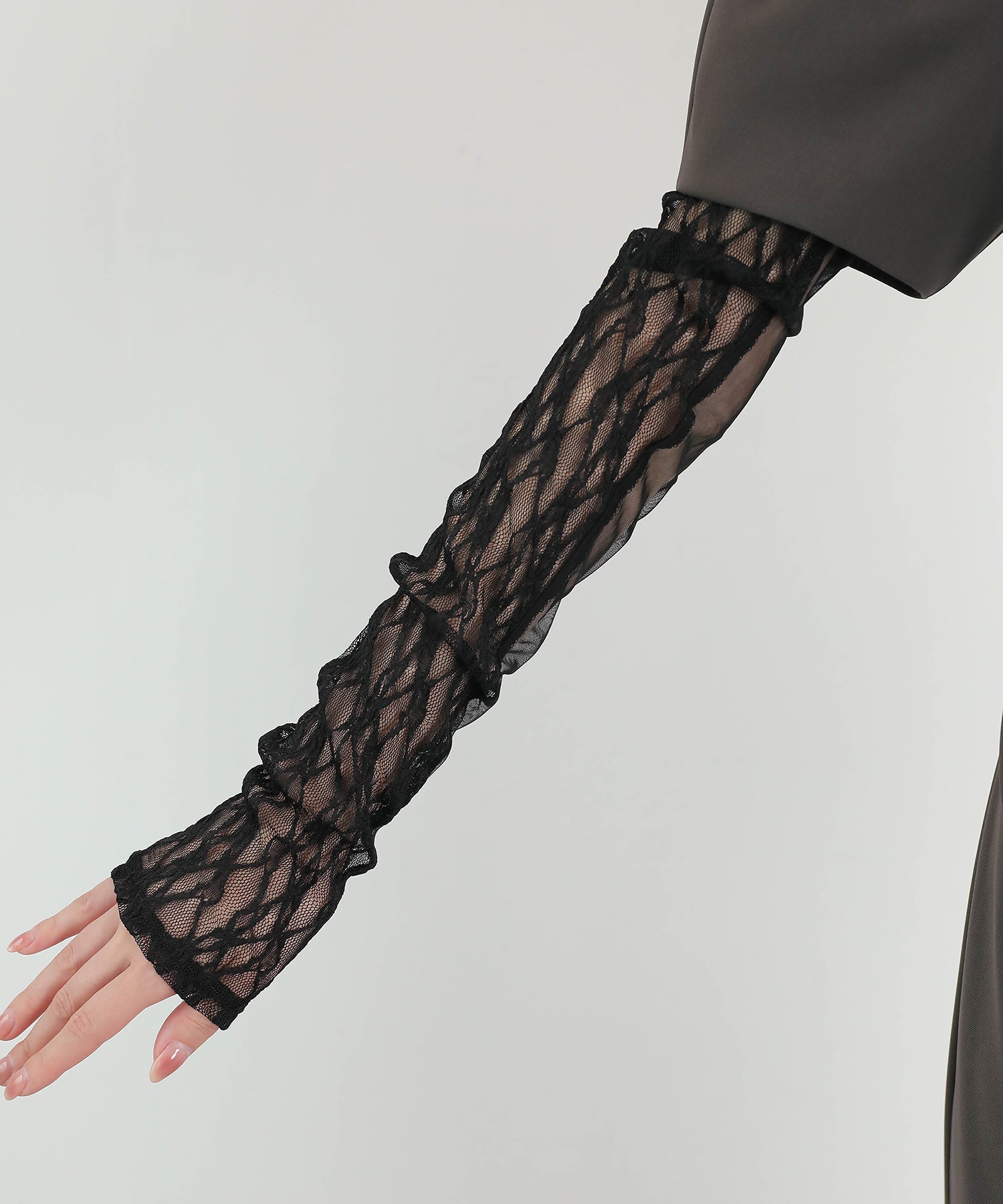 レースアームカバー付き ドレープ パフスリーブ Iライン ワンピースドレス