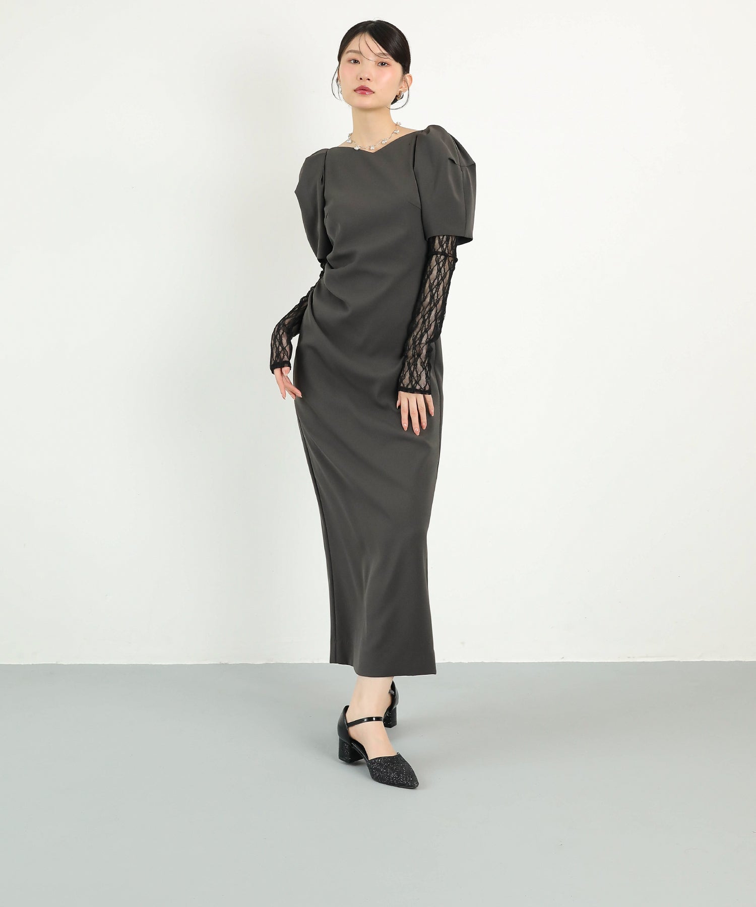 167cm / 着用 M / チャコールグレー