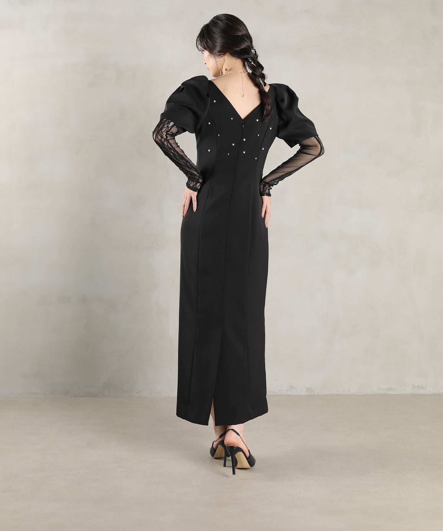 レースアームカバー付き ドレープ パフスリーブ Iライン ワンピースドレス