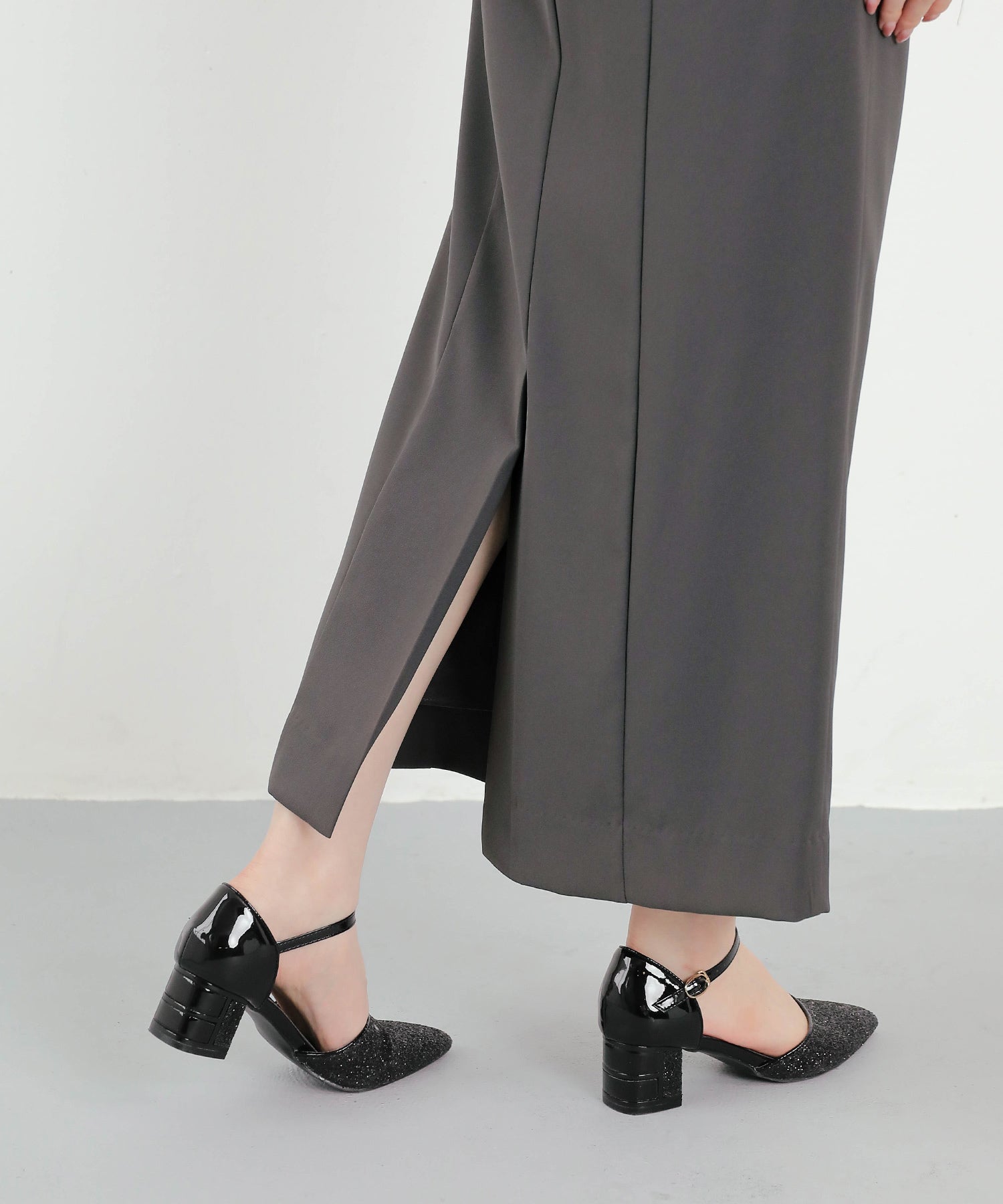 レースアームカバー付き ドレープ パフスリーブ Iライン ワンピースドレス