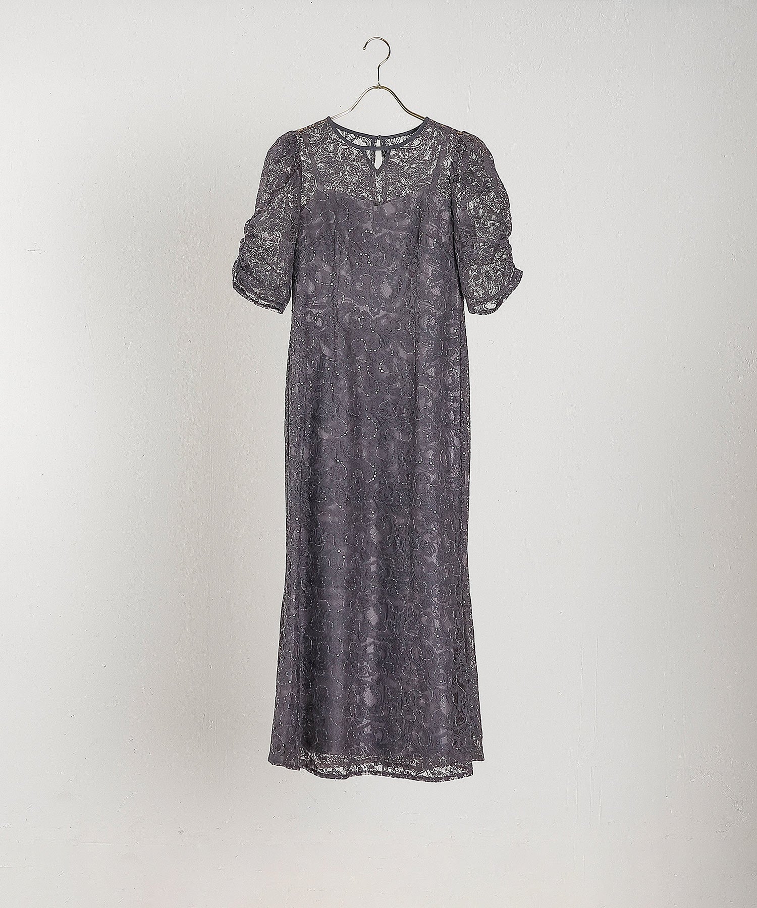 チャコールグレー