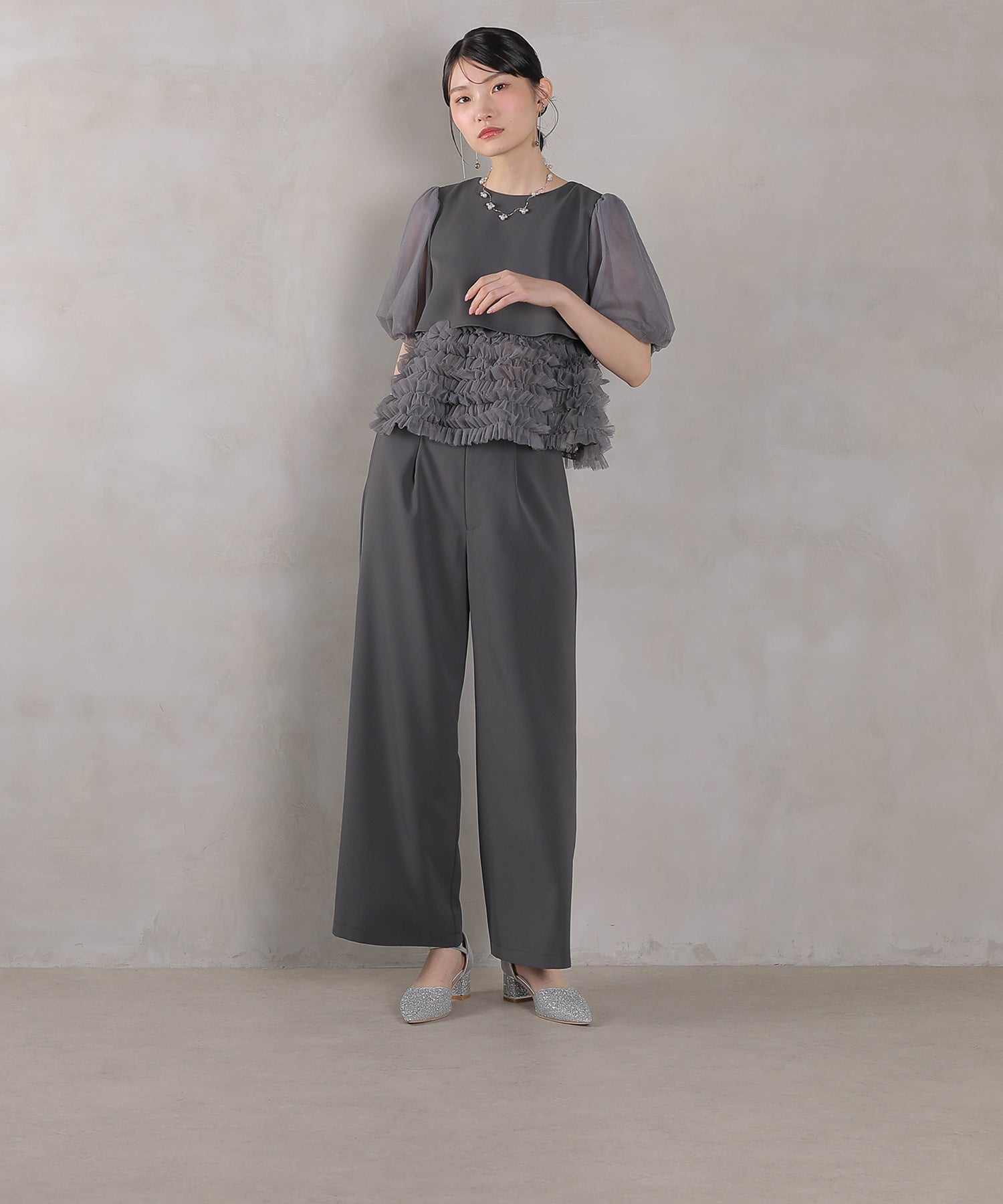 167cm / 着用 M / チャコールグレー