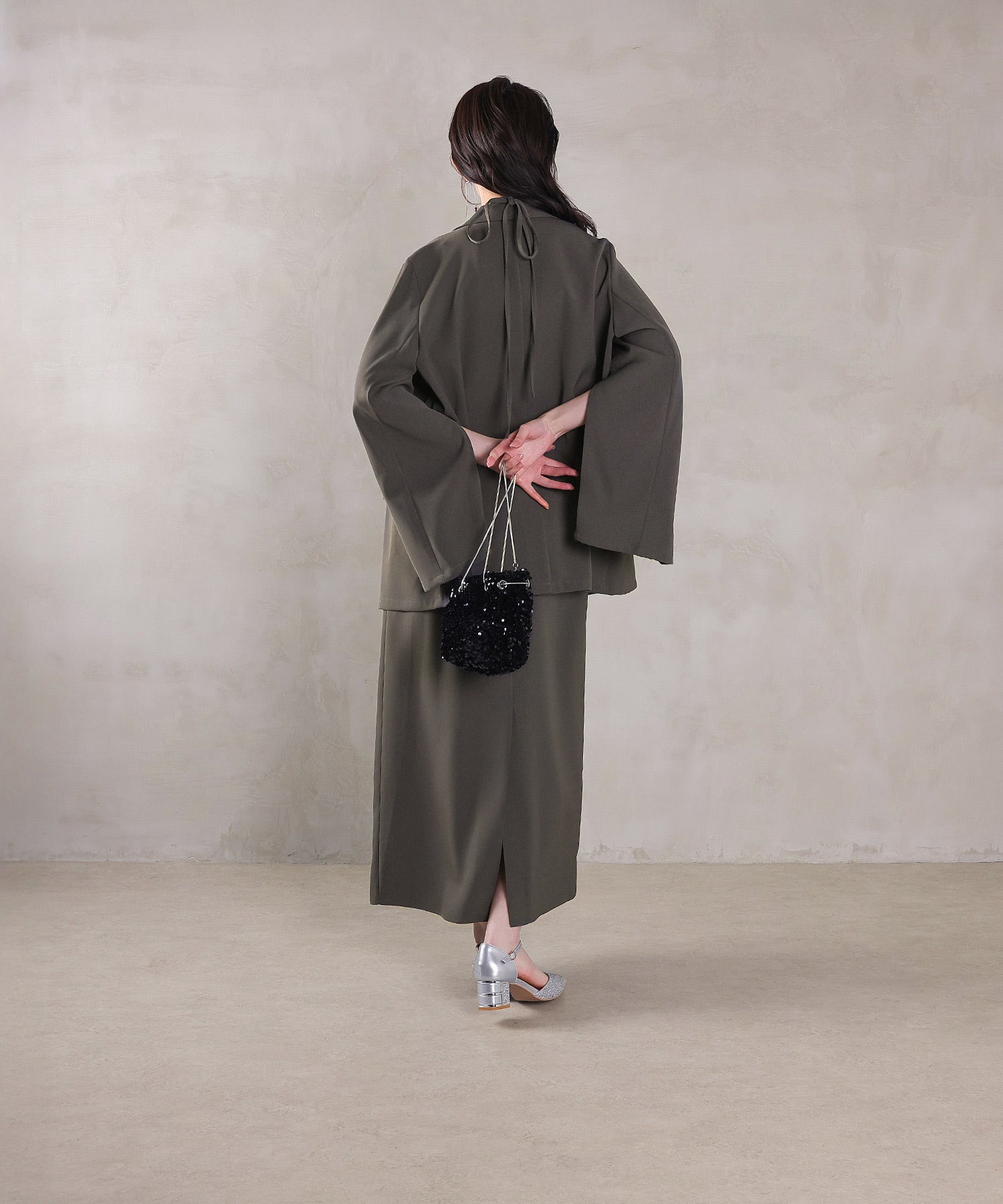c354＊新品 ina ジャケット＋ワンピース 2点セット シングルジャケット 袖ファスナー Iライン ワンピース 2点セット