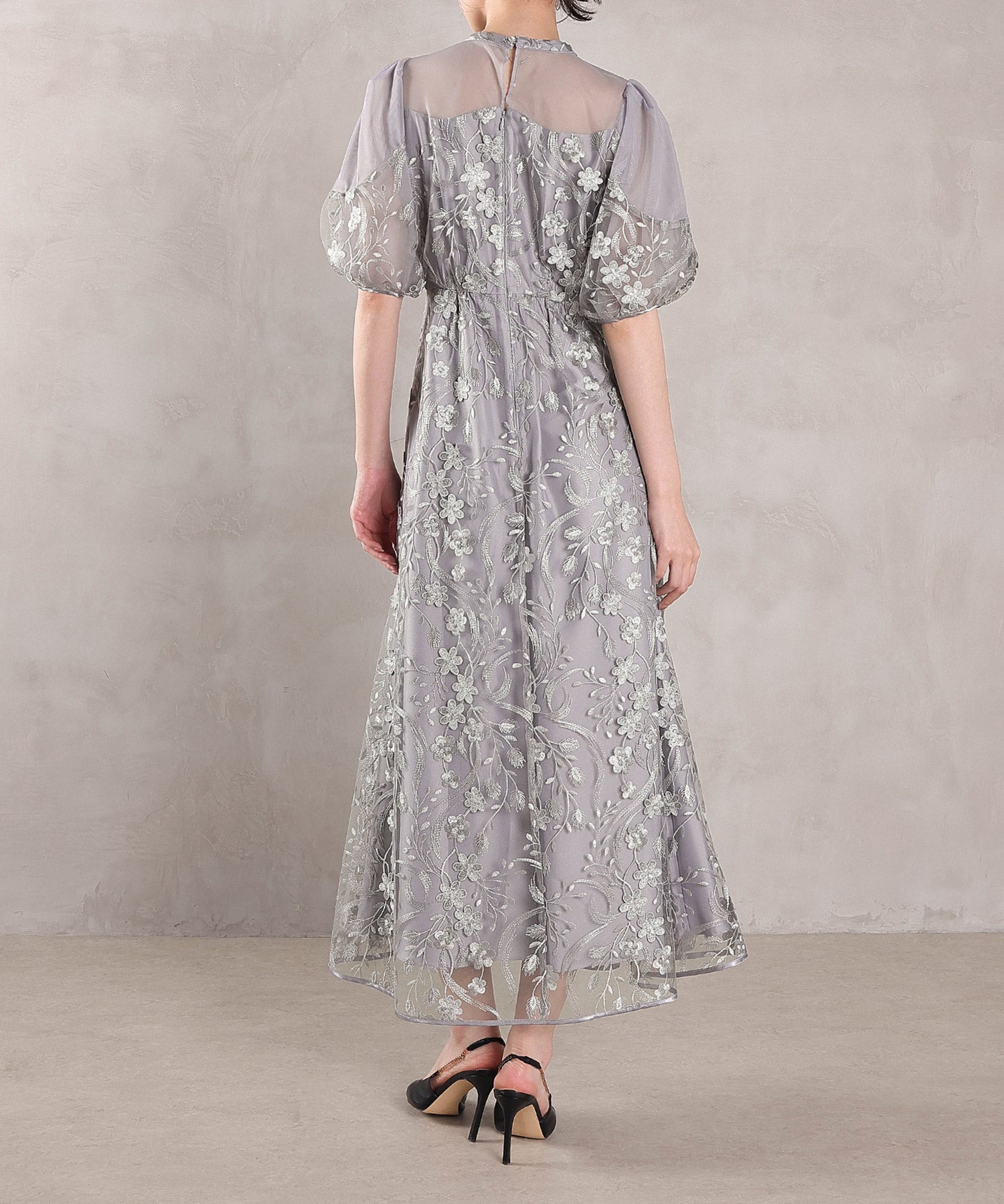 刺繍レース ウェーブデザイン チュールバルーンスリーブ Aラインワンピースドレス