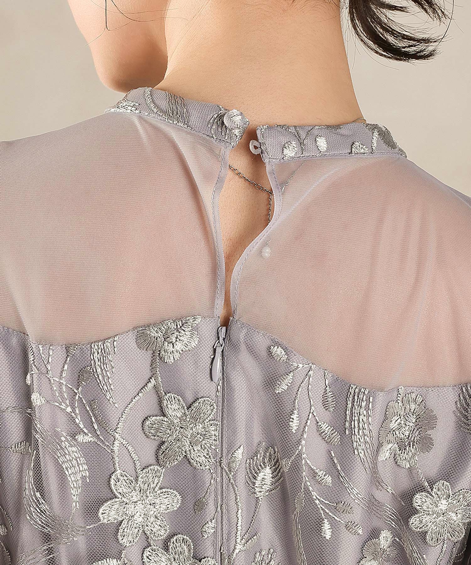 刺繍レース ウェーブデザイン チュールバルーンスリーブ Aラインワンピースドレス